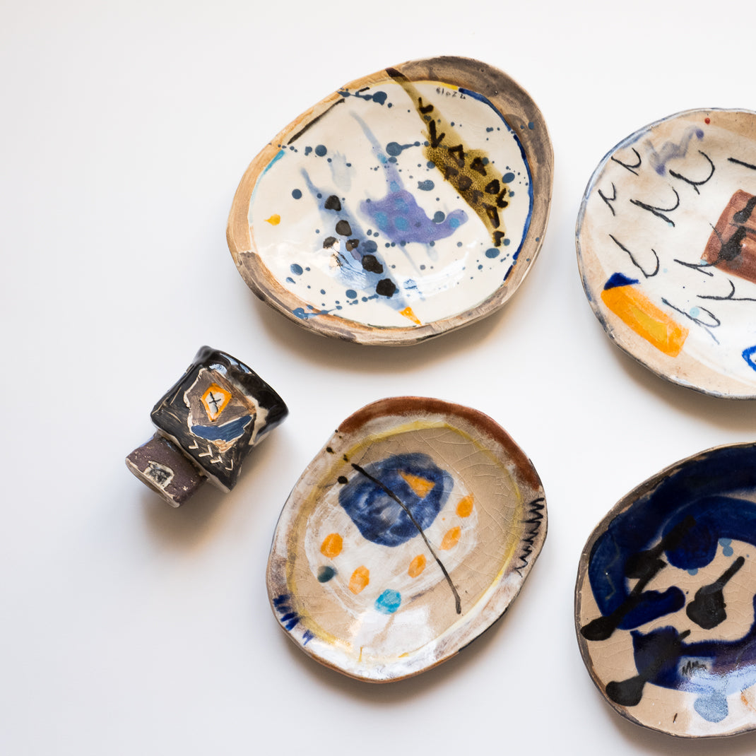 Assiette grandpièce unique du potier japonais Shun Kadohashi pour Brutal Ceramics