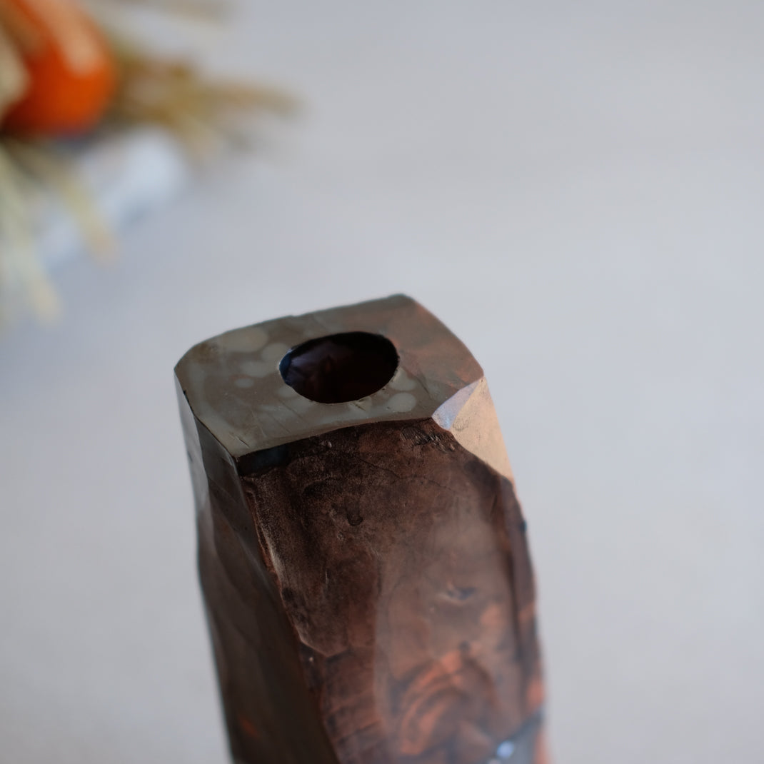 Vase Kume_17 d'Emmanuelle Roule chez Brutal Ceramics