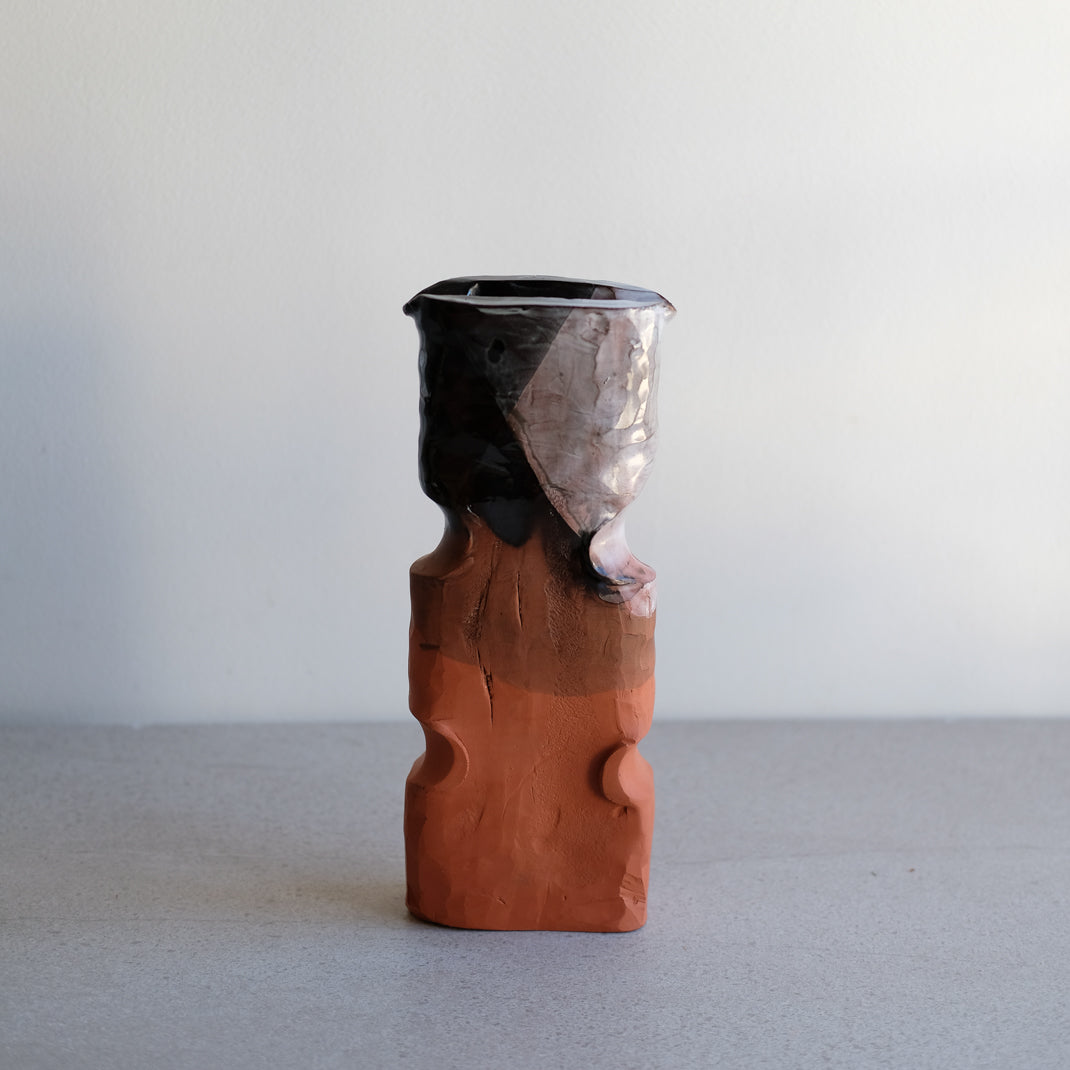 Vase Kume_16 d'Emmanuelle Roule chez Brutal Ceramics