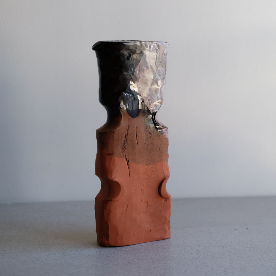 Vase Kume_16 d'Emmanuelle Roule chez Brutal Ceramics