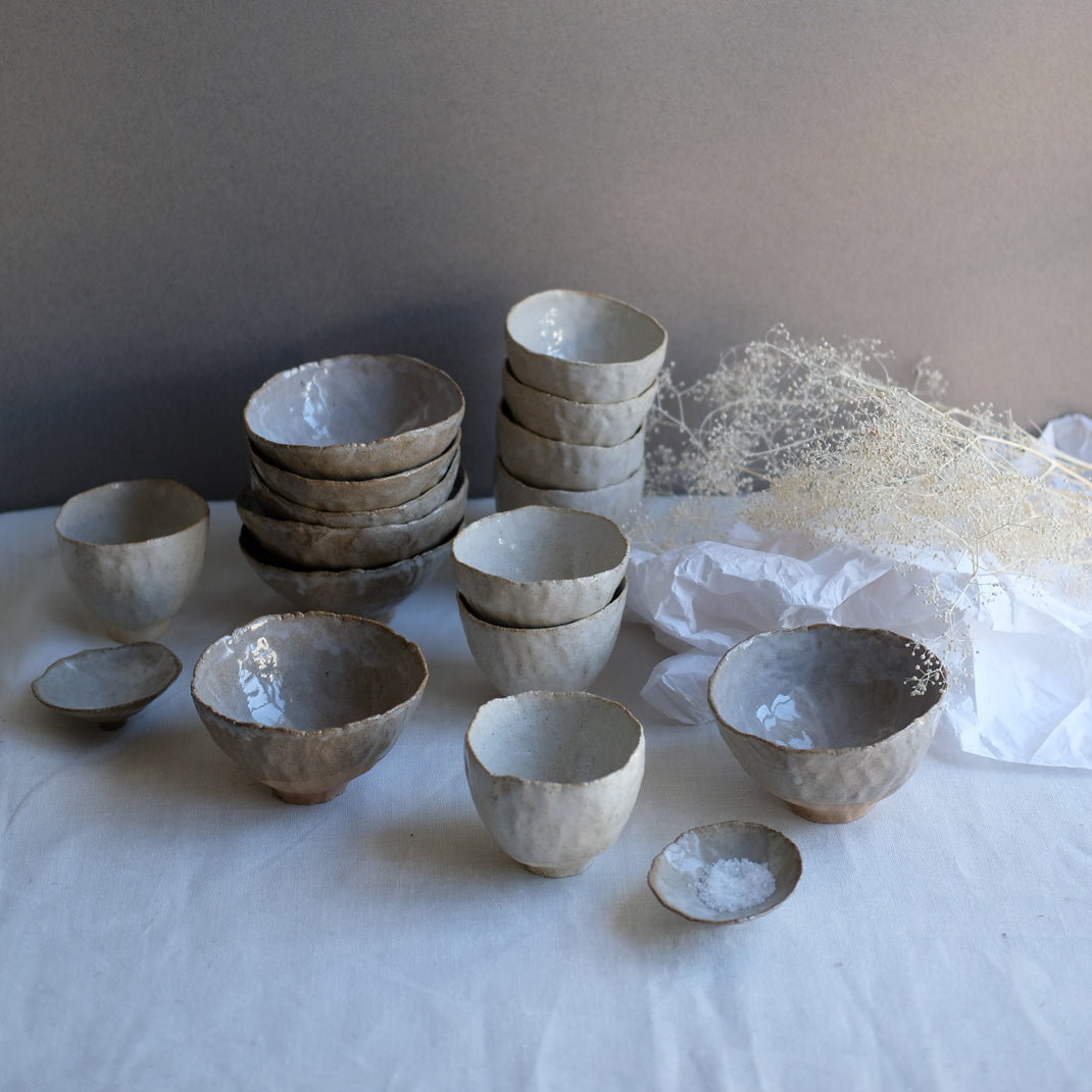 Petit bol pincé de Judith Lasry chez Brutal Ceramics