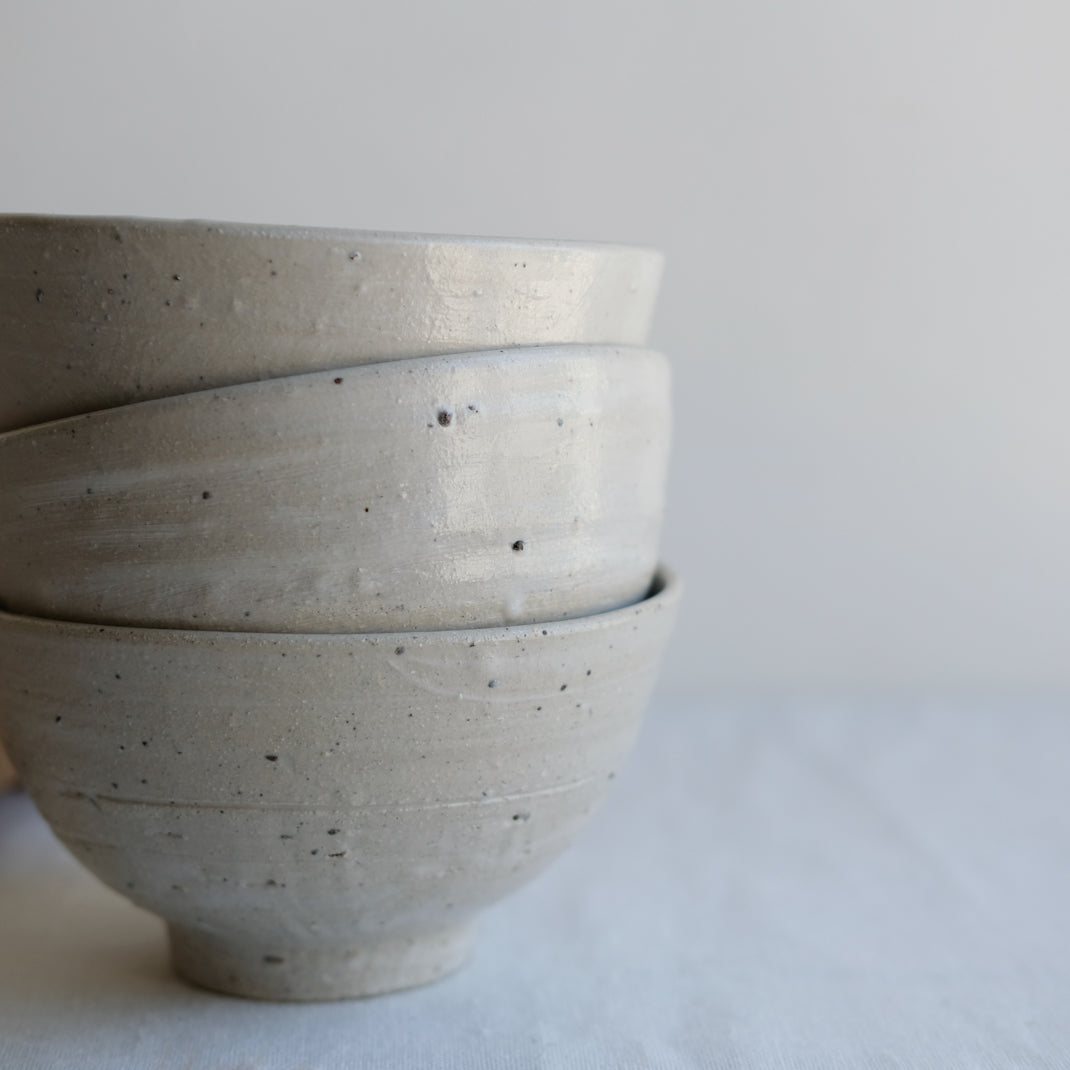 Bol en grès de Marie Lautrou-PMPM chez Brutal Ceramics