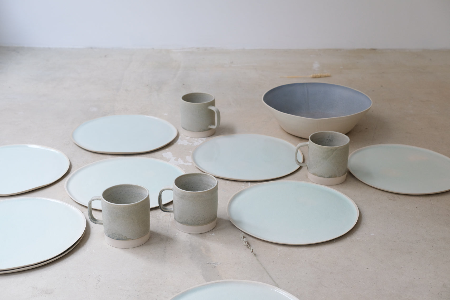 La céramiste Laurette Broll en vente chez Brutal Ceramics