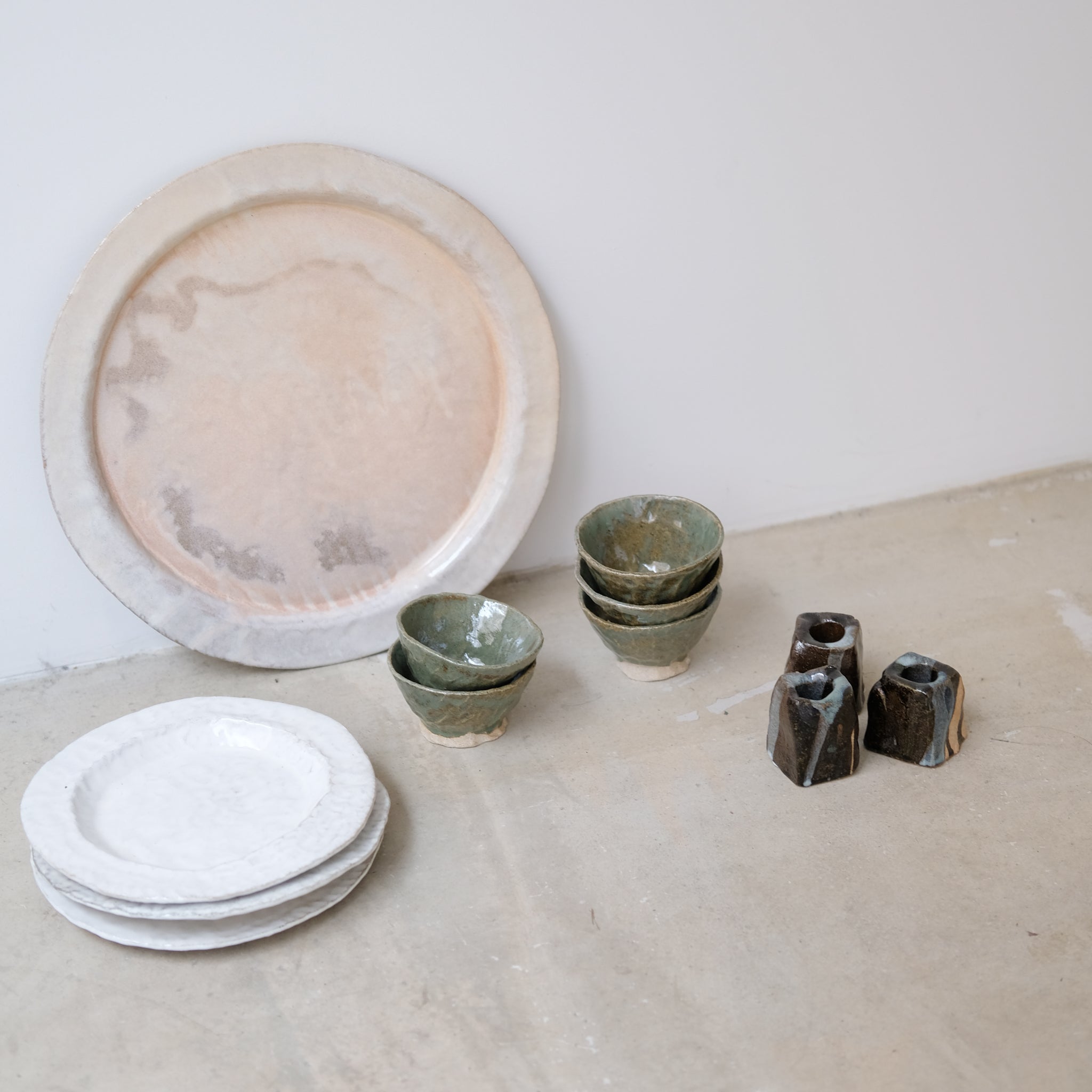 Set de 3 bougeoirs  -marron et bleu(b) d'Estudio Vernis chez Brutal Ceramics