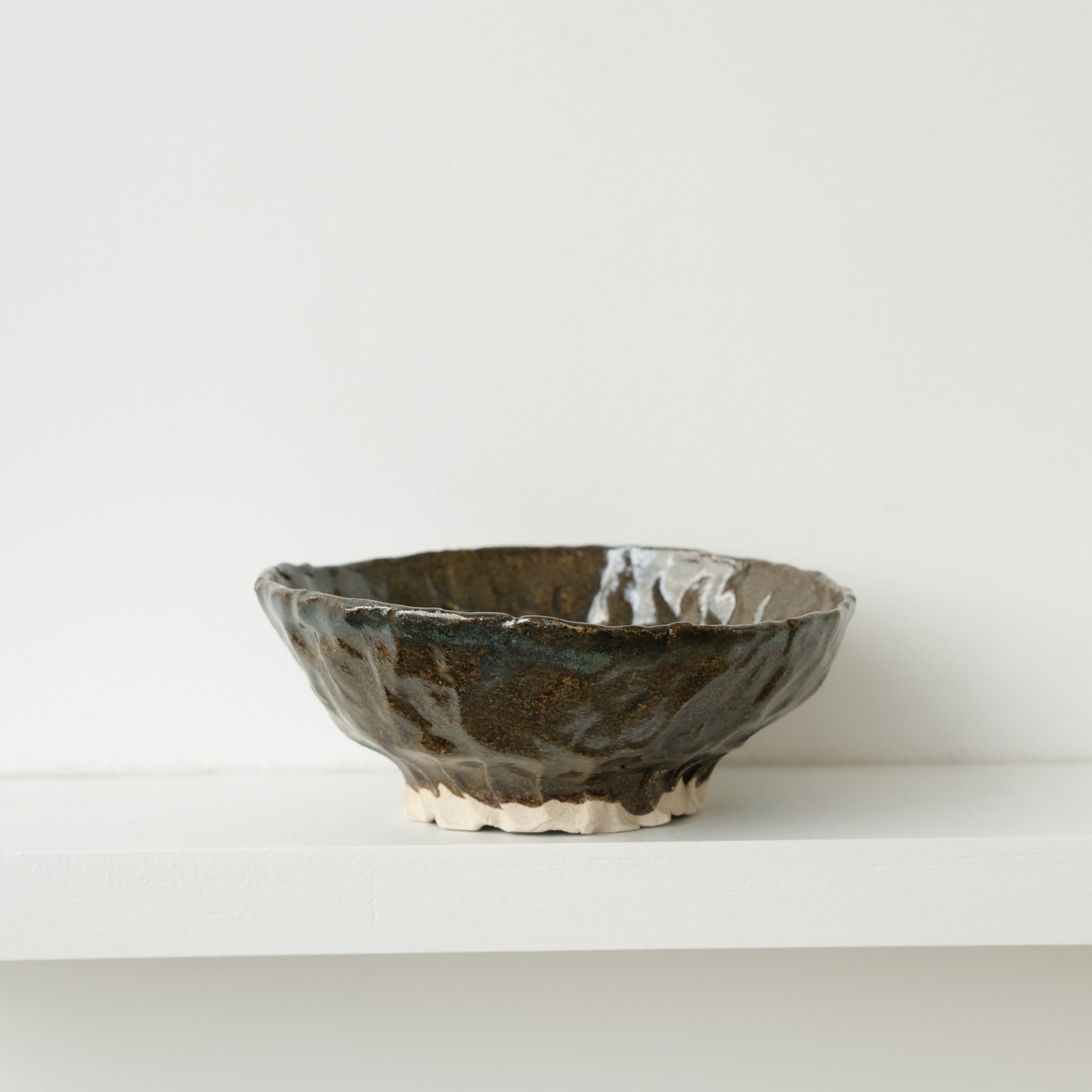 Bol en grès D 16cm - marron noir d'Estudio Vernis chez Brutal Ceramics