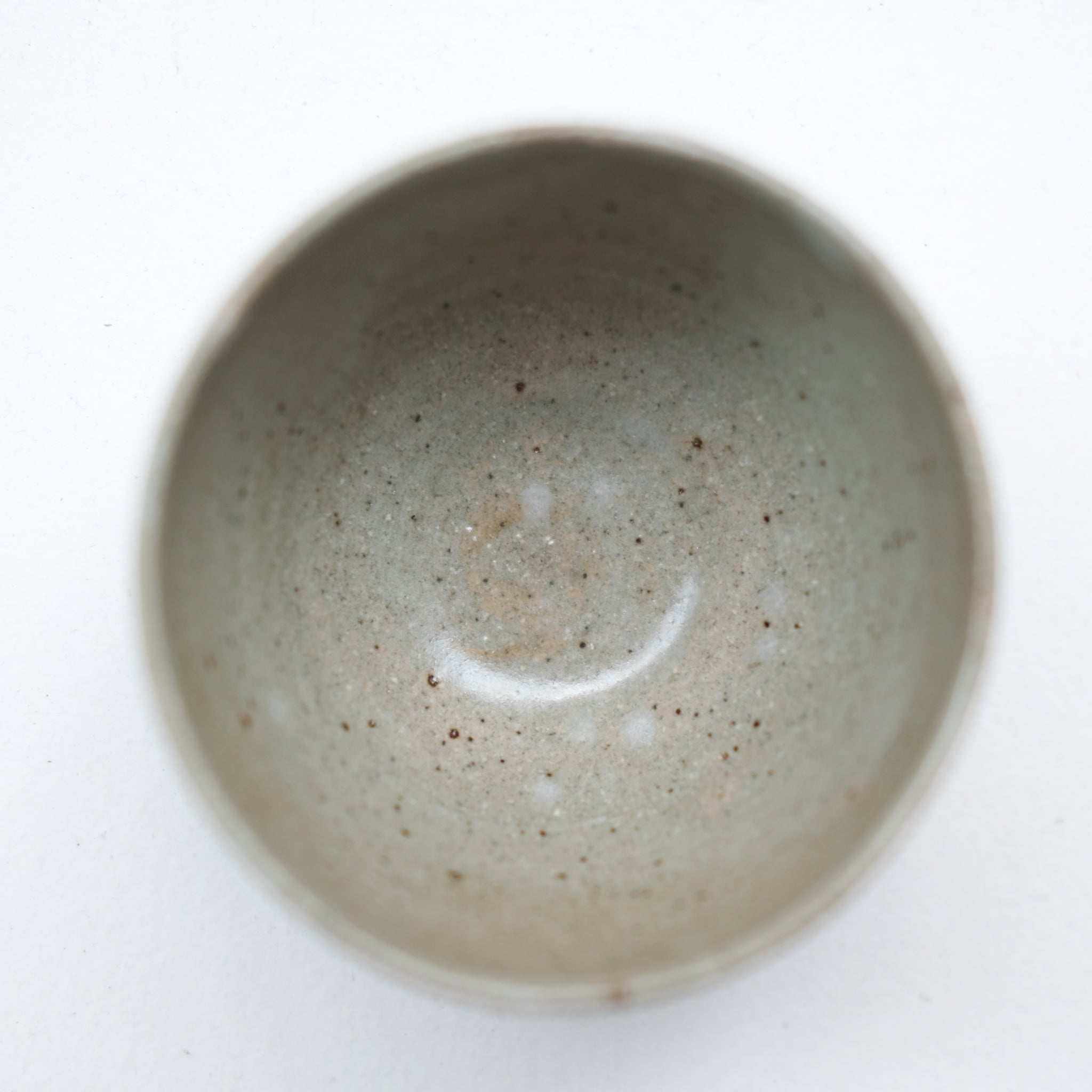 Bolinet-Tasse en grès cuisson bois 90ml (15) -vert gris de Maud Thiefaine chez Brutal Ceramics