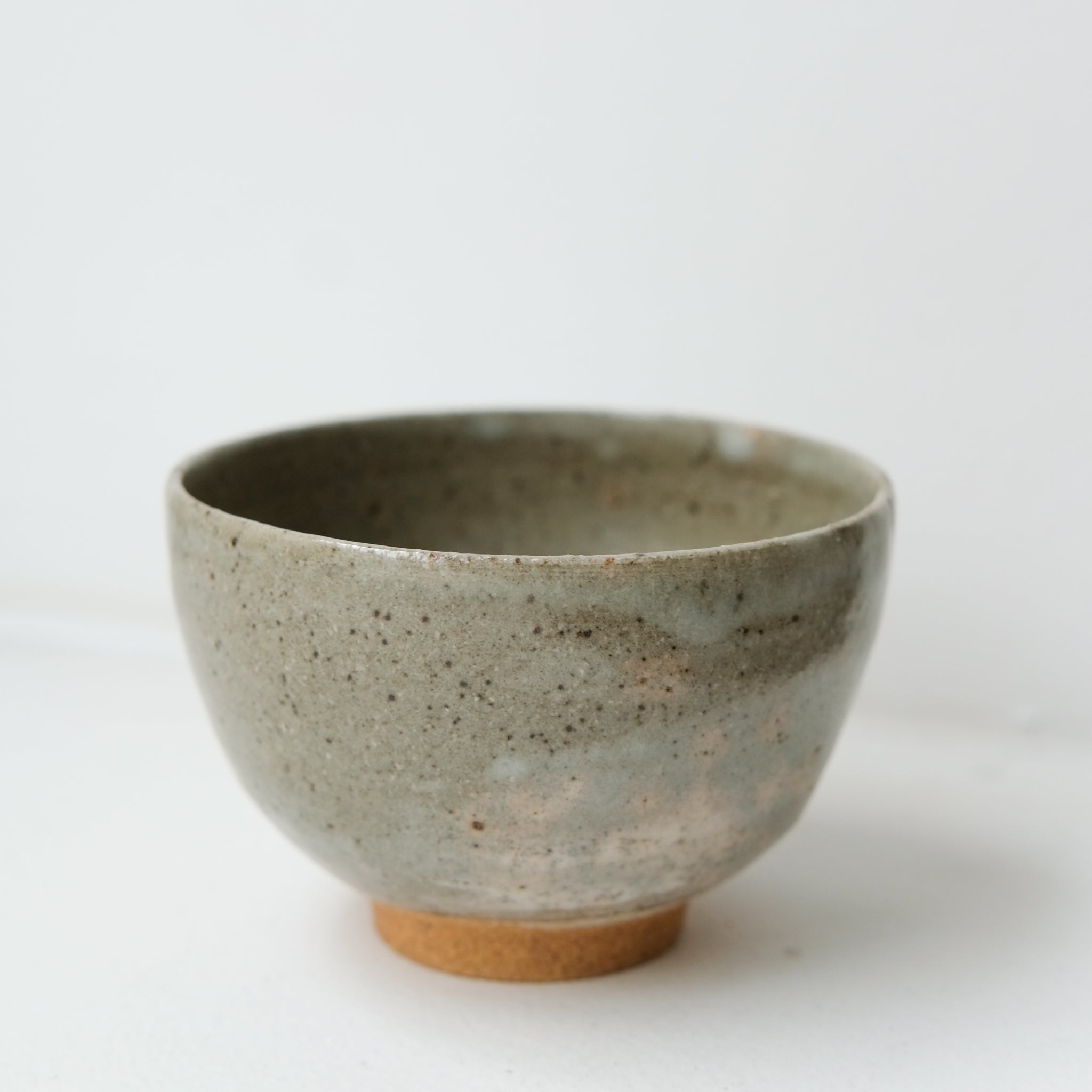 Bolinet-Tasse en grès cuisson bois 90ml (15) -vert gris de Maud Thiefaine chez Brutal Ceramics
