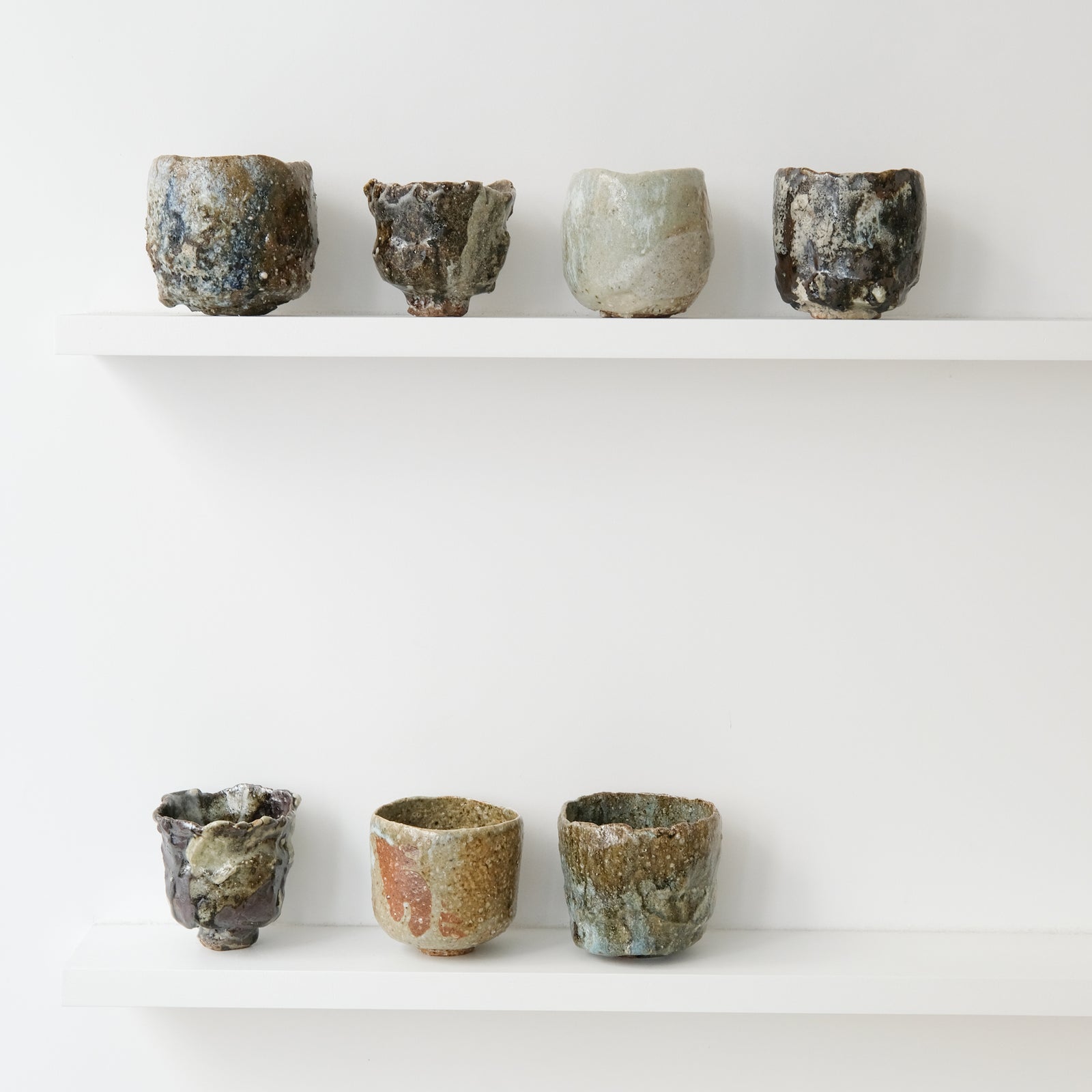 Tea bowl (Chawan) in wild clay 500ml - black and white by Simon