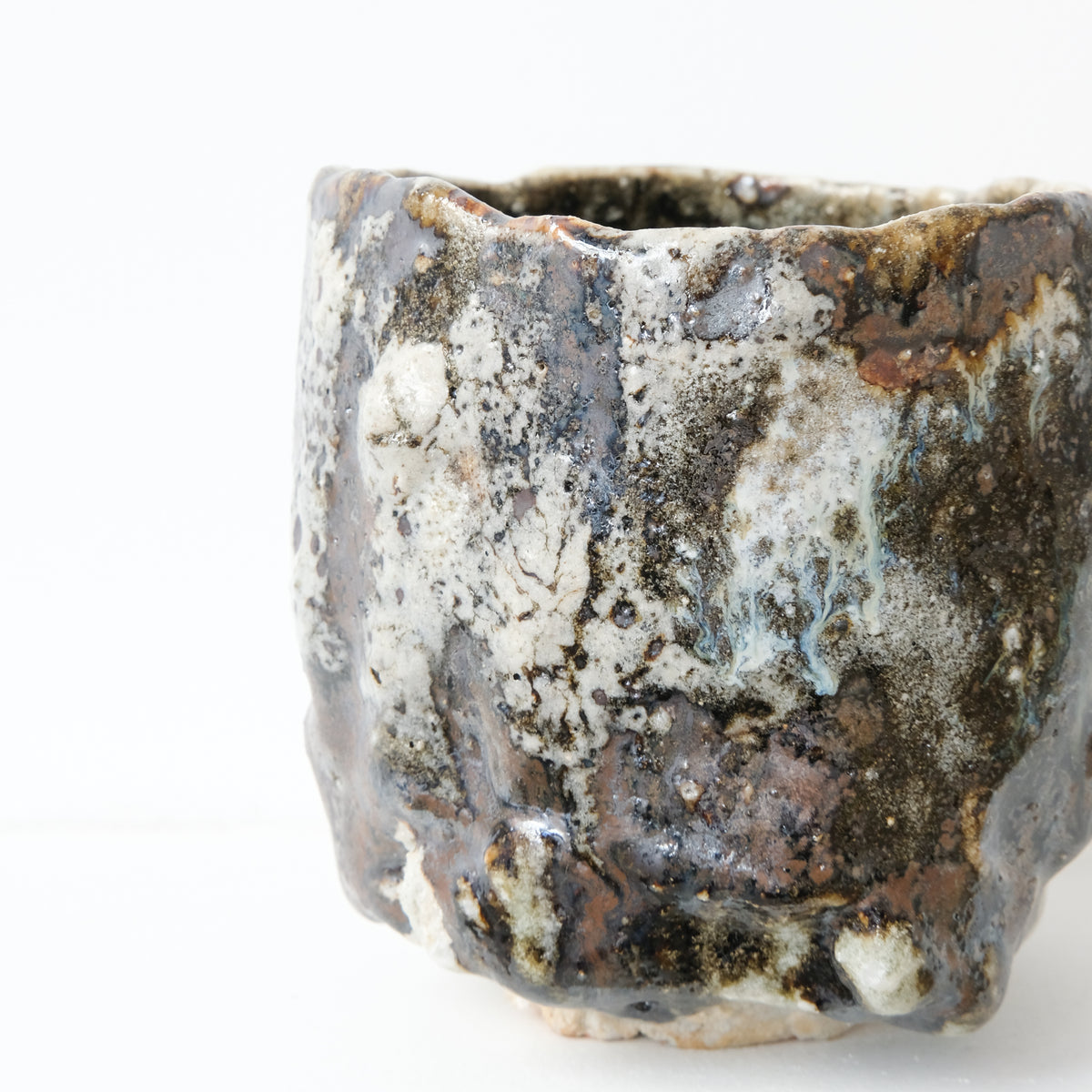Simon Manoha 茶入　フランス人作家 Ceramics by Simon Manoha at Brutal Ceramics