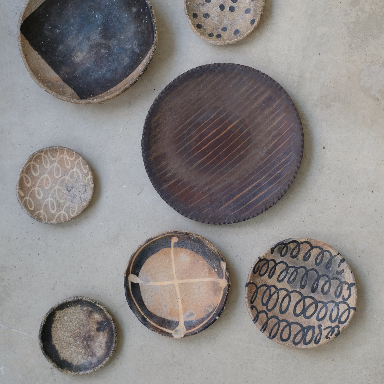 Yakishime stoneware plate D 12cm - 02 by Yoji Yamada at Brutal