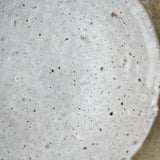 Assiette en terre d'Aizenay D 16cm / Blanc de Benoit Audureau chez Brutal Ceramics