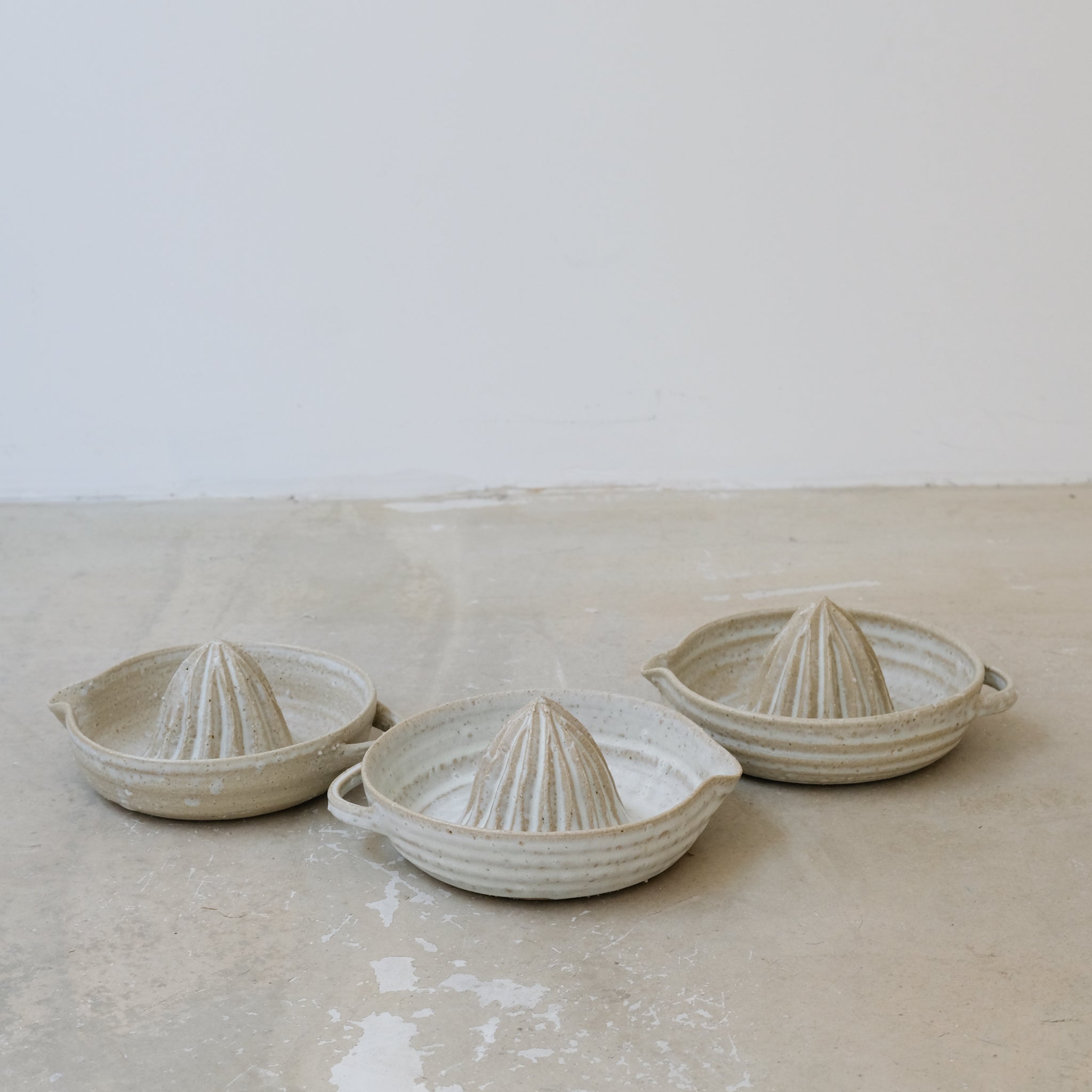 Presse agrume de Charline Robache chez Brutal Ceramics