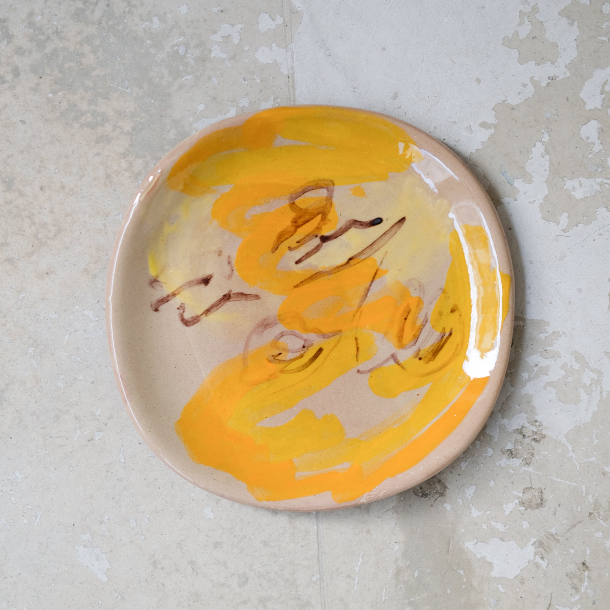 Assiette 38HB33 en faïence rouge D 19,5cm