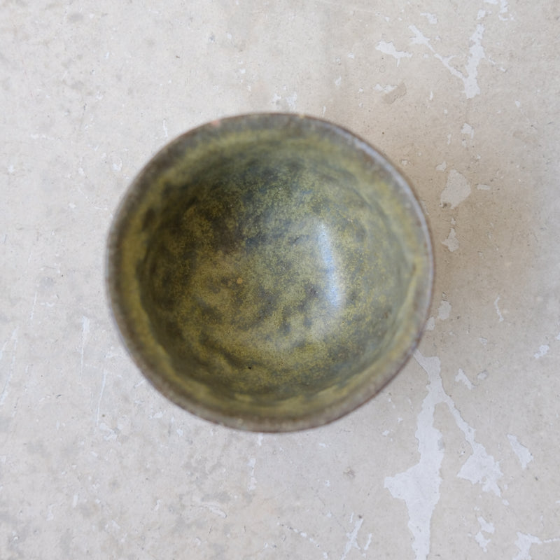 Tasse en grès 70ml - vert jaune de La Poterie du Chaillou chez Brutal Ceramics