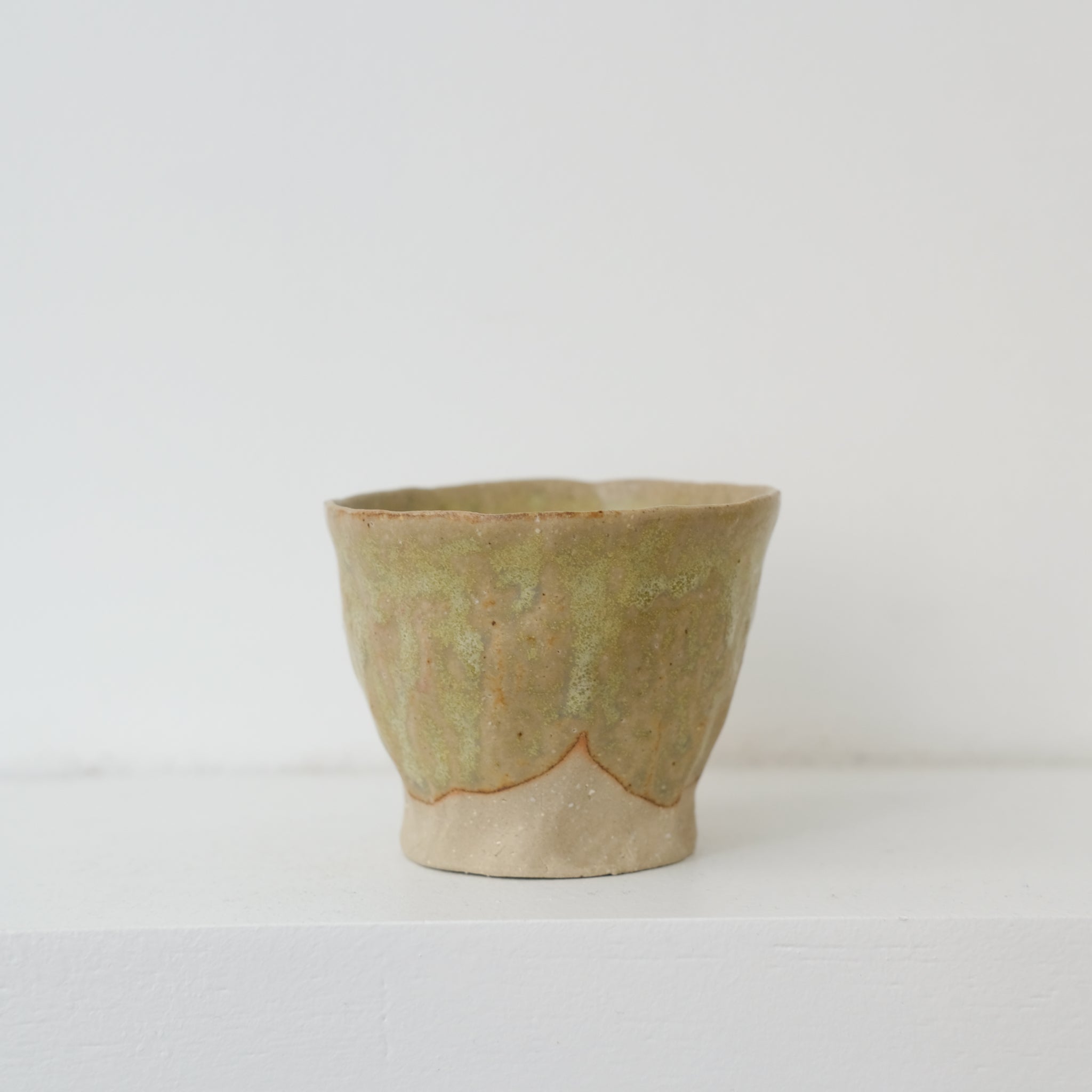 Tasse en grès 70ml - Jaune clair de La Poterie du Chaillou chez Brutal Ceramics
