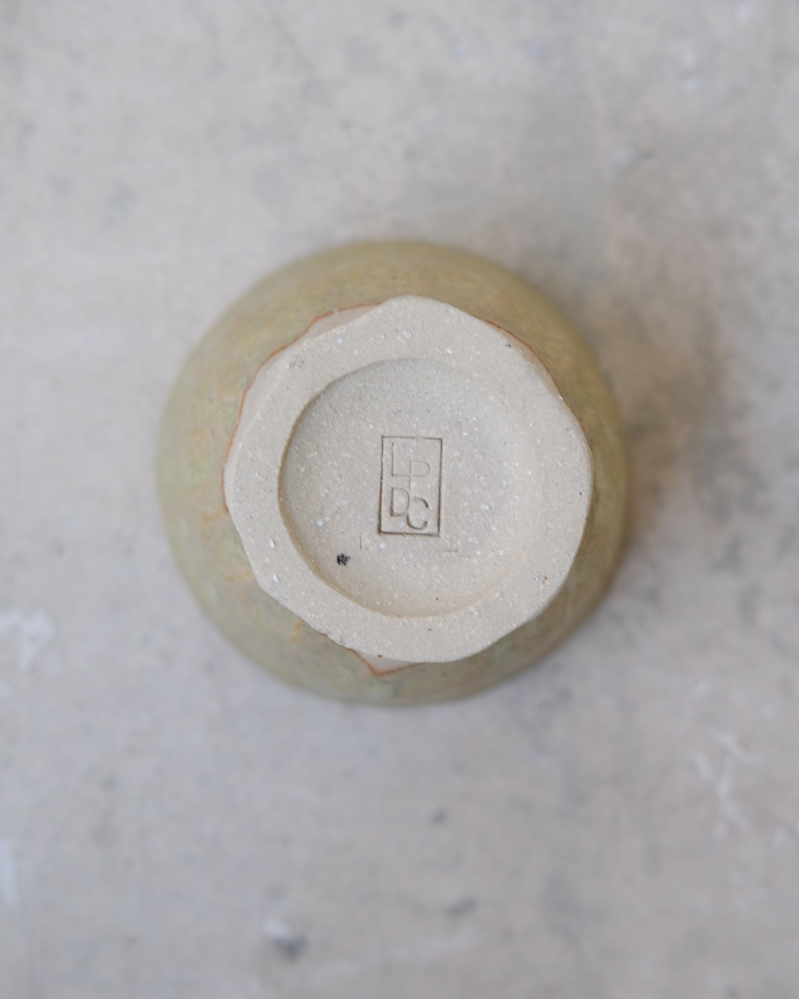 Tasse en grès 70ml - Jaune clair de La Poterie du Chaillou chez Brutal Ceramics