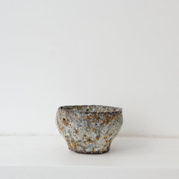 Tasse ristretto en terre glanée 65ml - Gris Blanc par Potry chez Brutal Ceramics