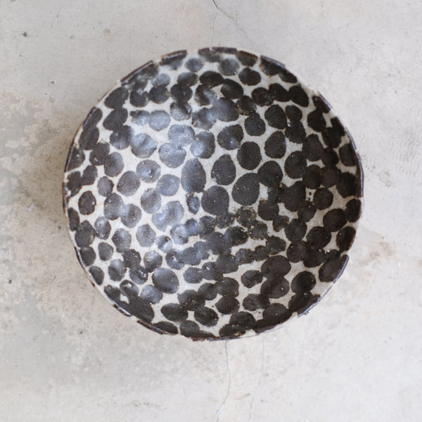 Bol en terre glanée D 16,5cm - Pois brun par Potry chez Brutal Ceramics