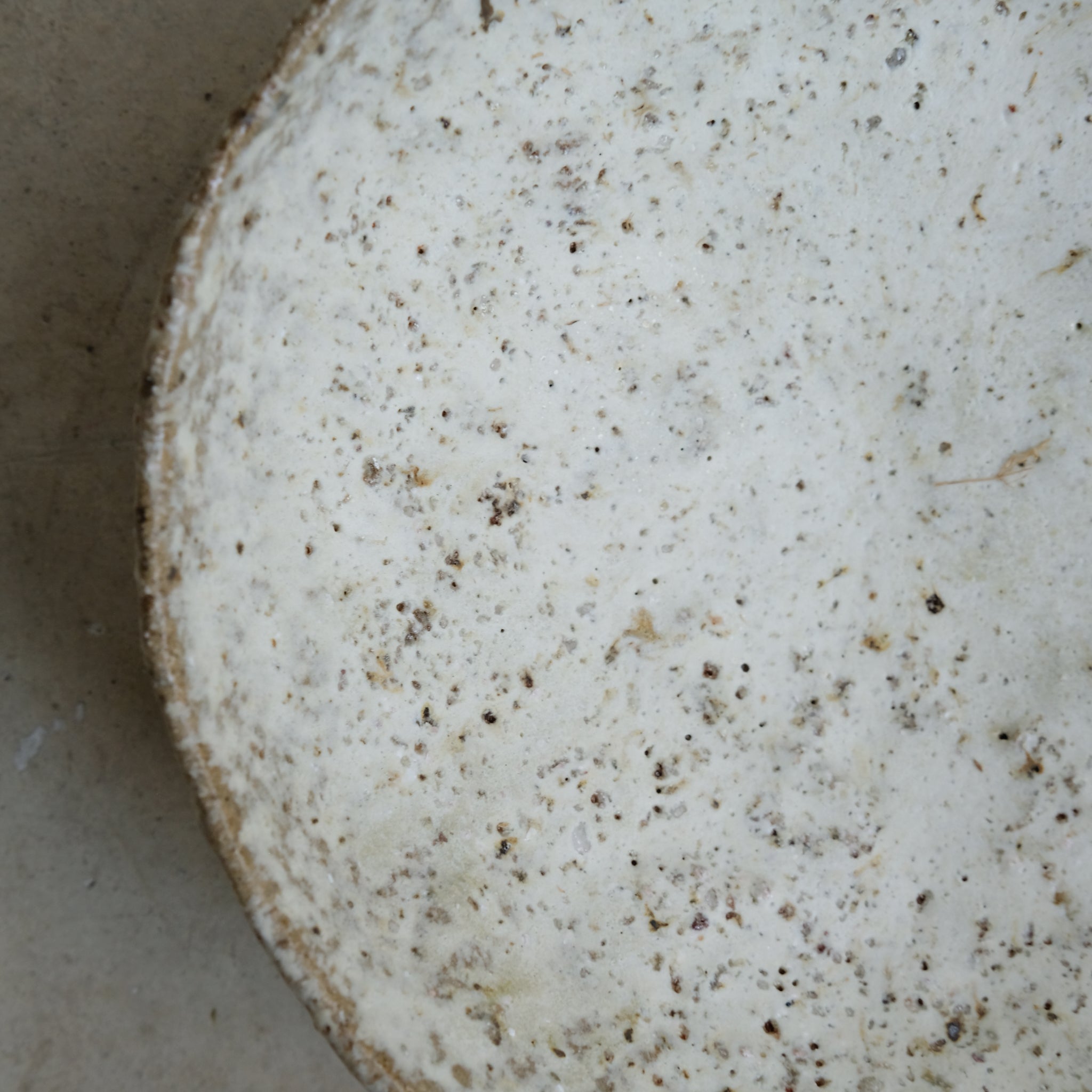 Bol en terre glanée D18,5cm - Blanc Beige par Potry chez Brutal  Ceramics