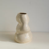 Vase 01 en grès H24cm - beige brillant par Jmp ceramique chez Brutal Ceramics