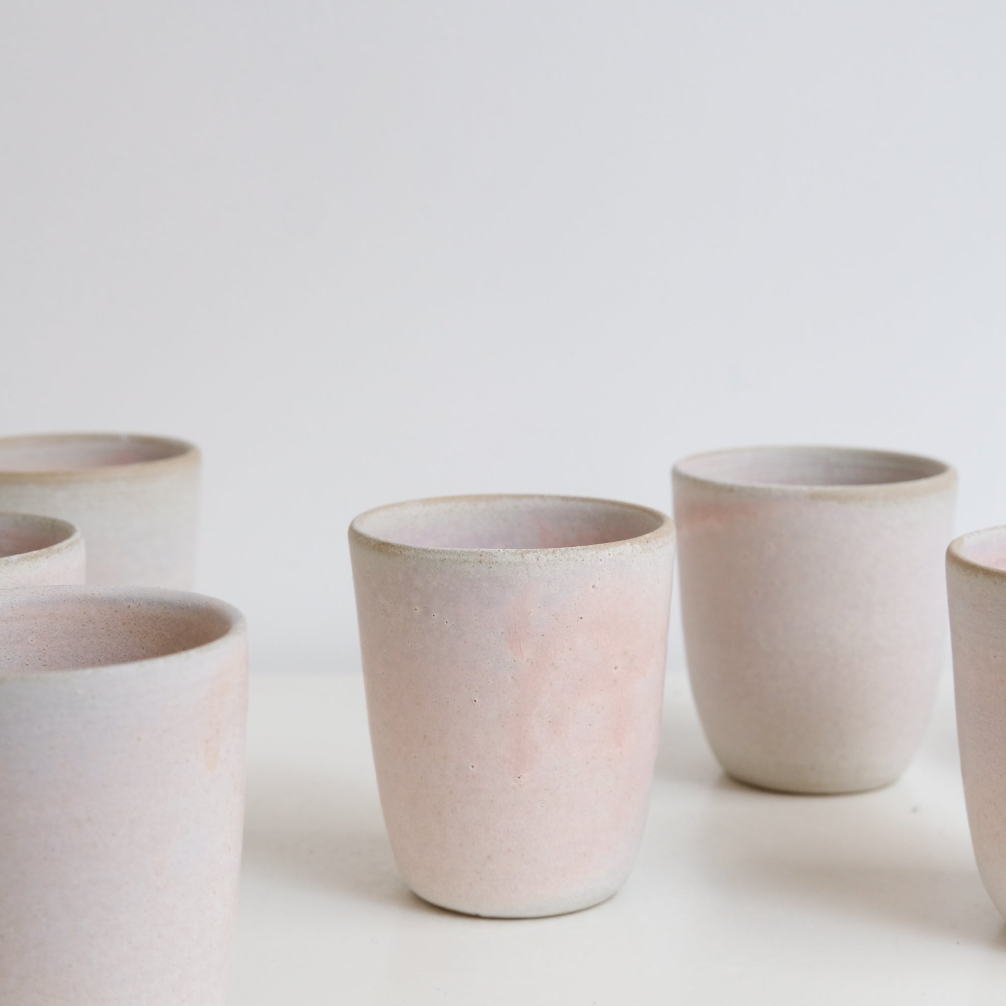 Tasse rose mat 210ml - de Hoji Ceramics chez Brutal Ceramics 