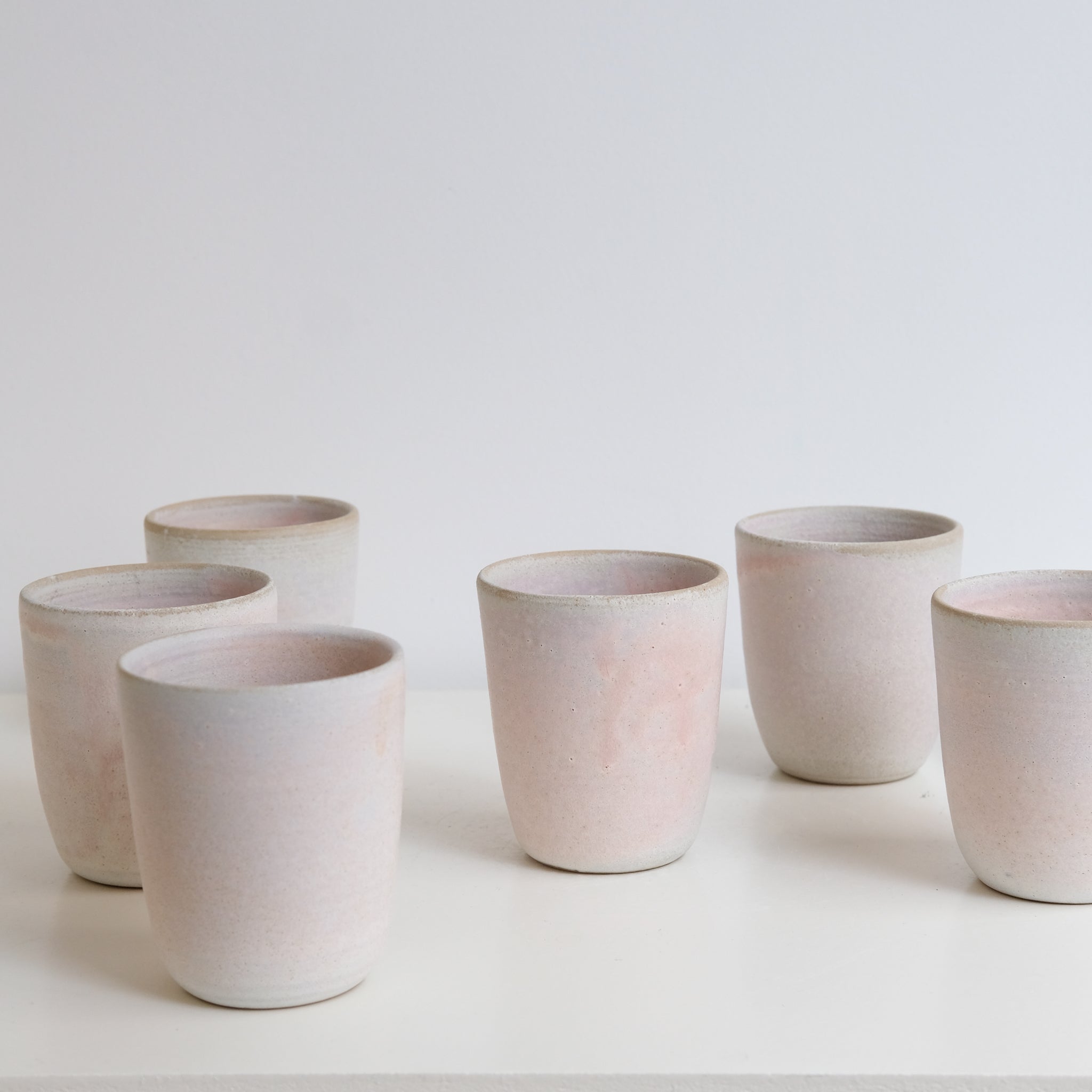 Tasse rose mat 210ml - de Hoji Ceramics chez Brutal Ceramics 