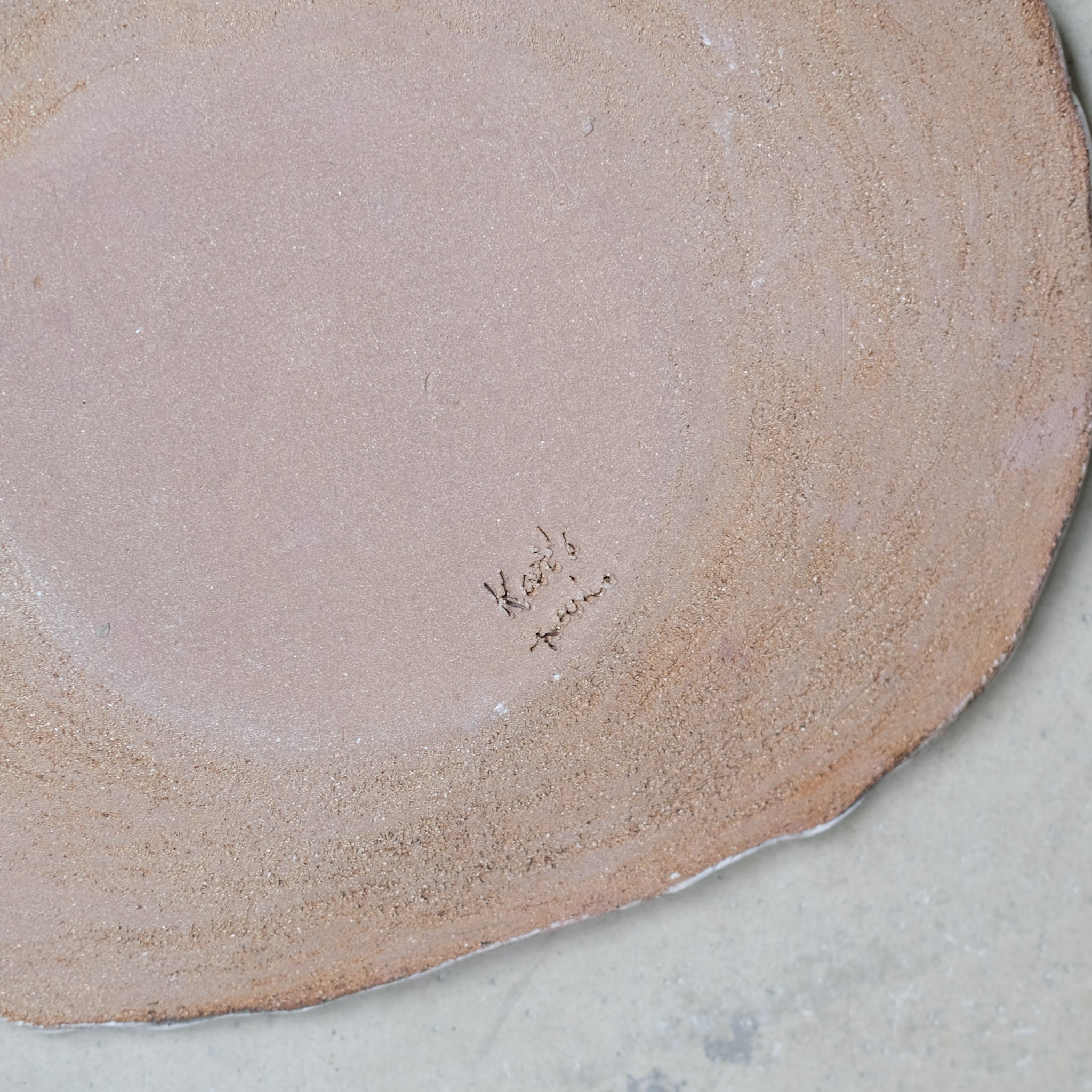 Plateau Gigi 03 en grès L 35cm -blanc mat de Katia Soussan chez Brutal Ceramics