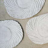 Plateau Gigi 03 en grès L 35cm -blanc mat de Katia Soussan chez Brutal Ceramics