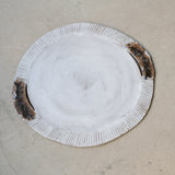 Plateau "Dacoyo" en grès D35cm -blanc mat de Katia Soussan chez Brutal Ceramics
