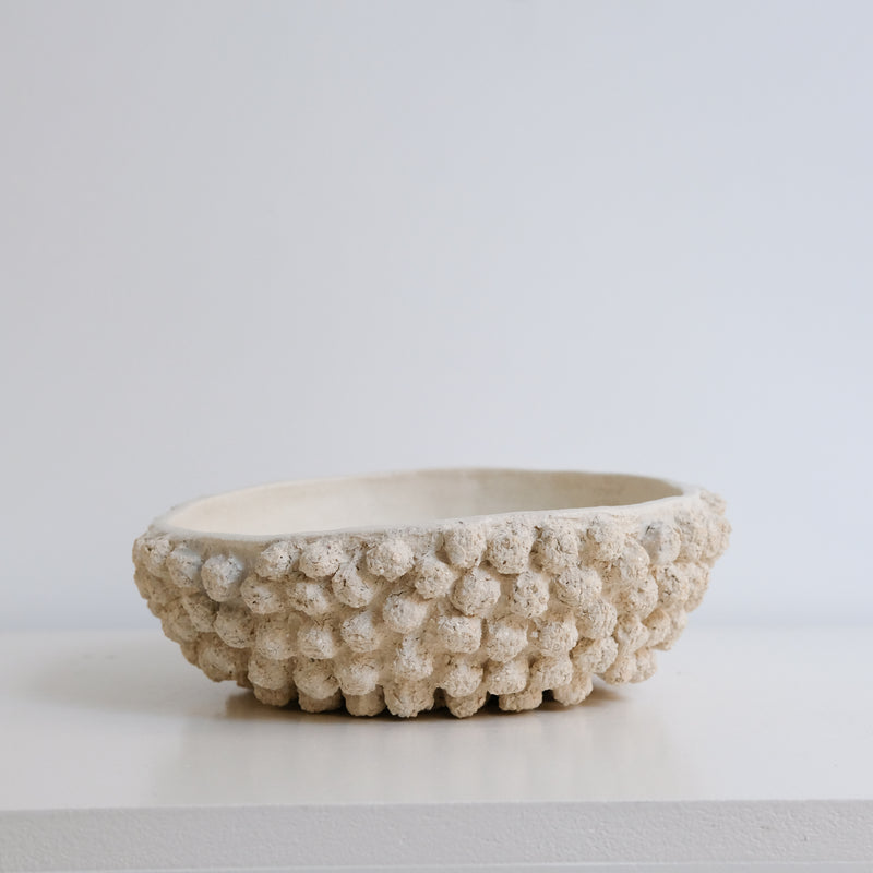 Coupe en grès blanc D 21cm - Blanc beige Katia Soussan chez Brutal Ceramics