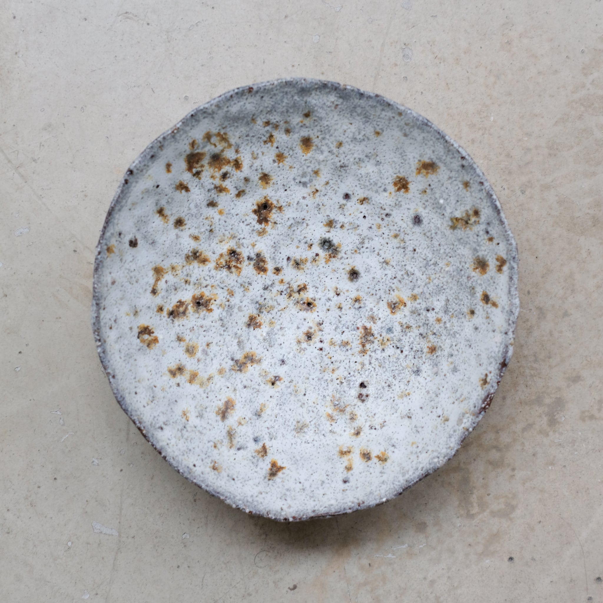 Bol en terre glanée D 19,5cm -Gris et blanc satiné par Potry chez Brutal Ceramics