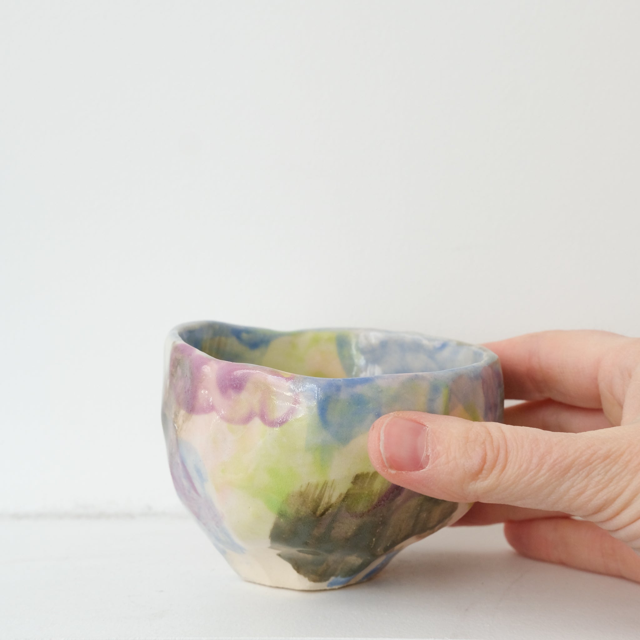 Tasse 04 en grès 180ml - multicolore de Camille Létoffé chez Brutal Ceramics