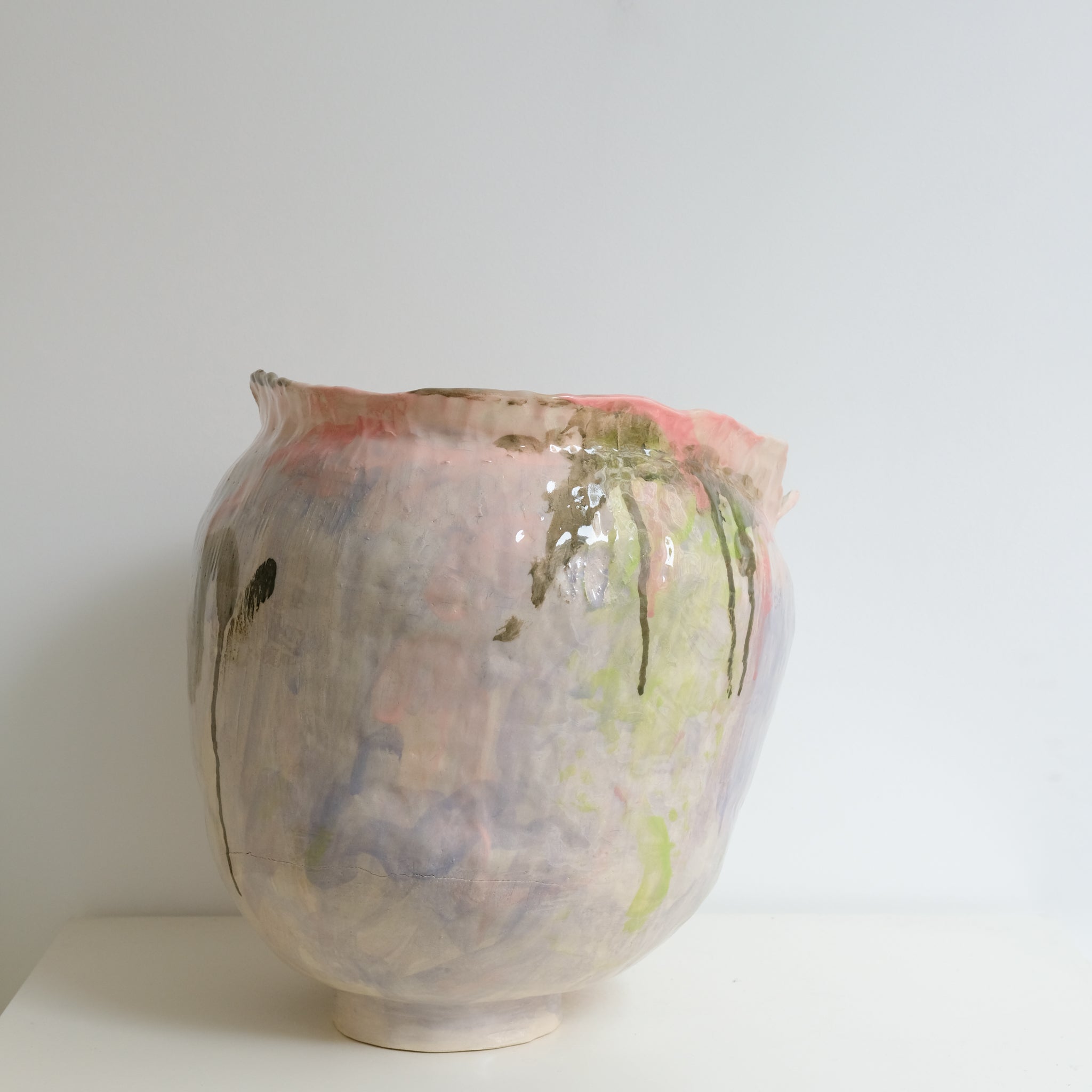 Vase en grès H 35cm - multicolore de Camille Létoffé chez Brutal Ceramics