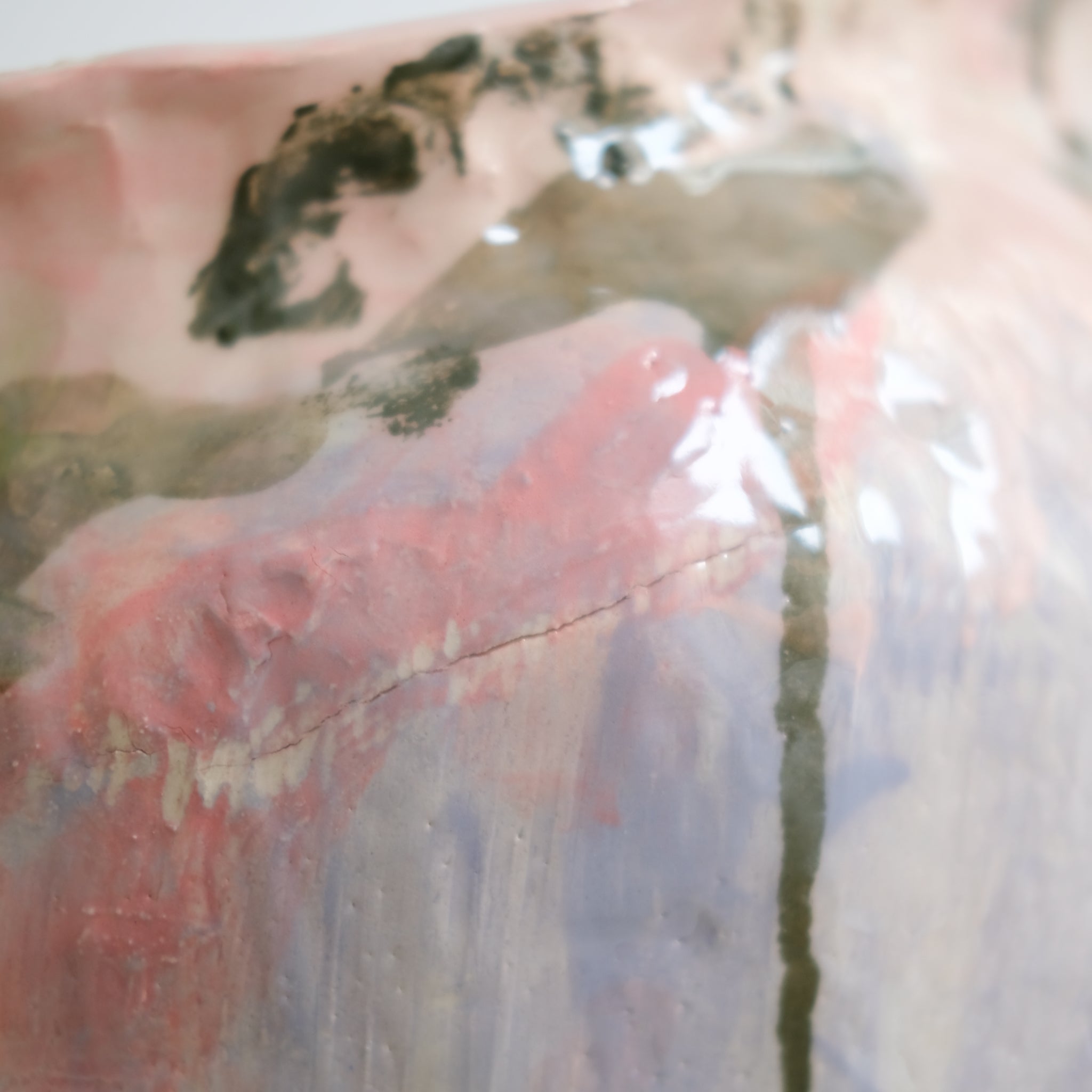 Vase en grès H 35cm - multicolore de Camille Létoffé chez Brutal Ceramics