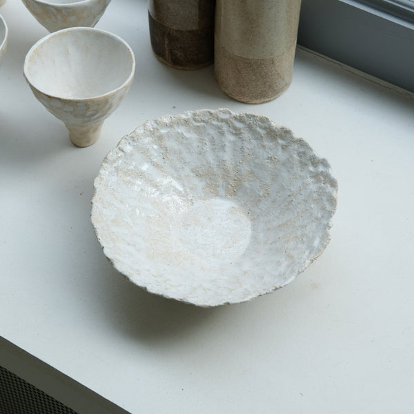 Bol en grès blanc D 17,5cm - Blanc brillant de  Léa Baldassari chez Brutal Ceramics