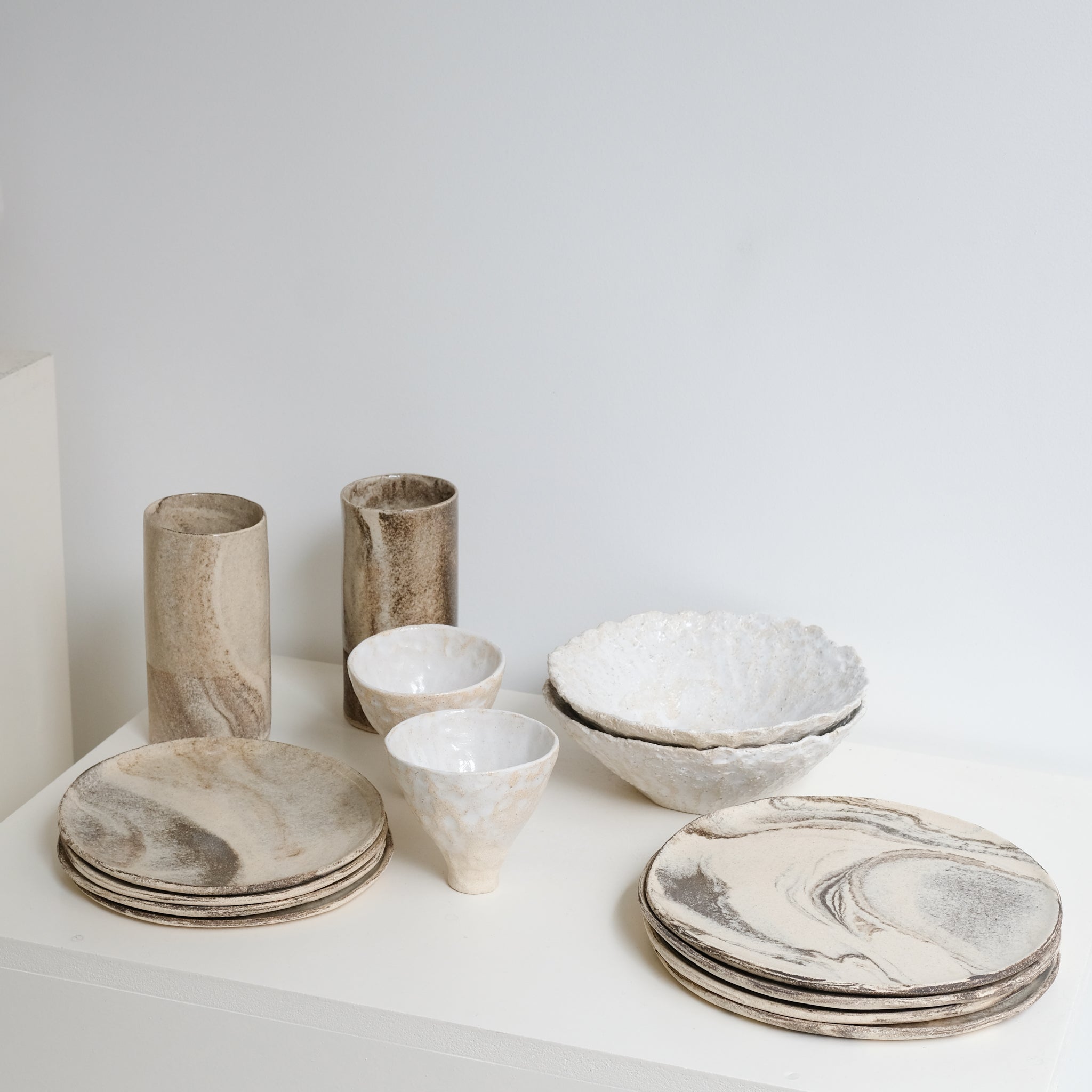 Mixed clay plate D 21cm - Beige and chocolate
