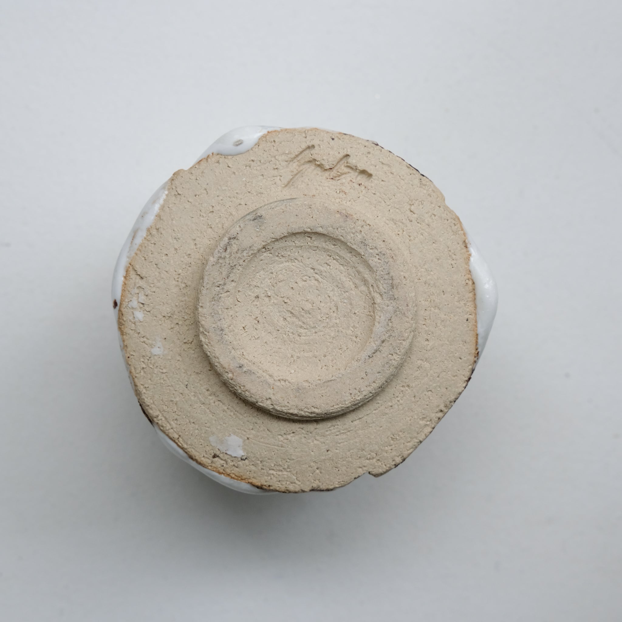 Tasse en grès 130ml - Blanc brillant de Saga Pottery chez Brutal Ceramics