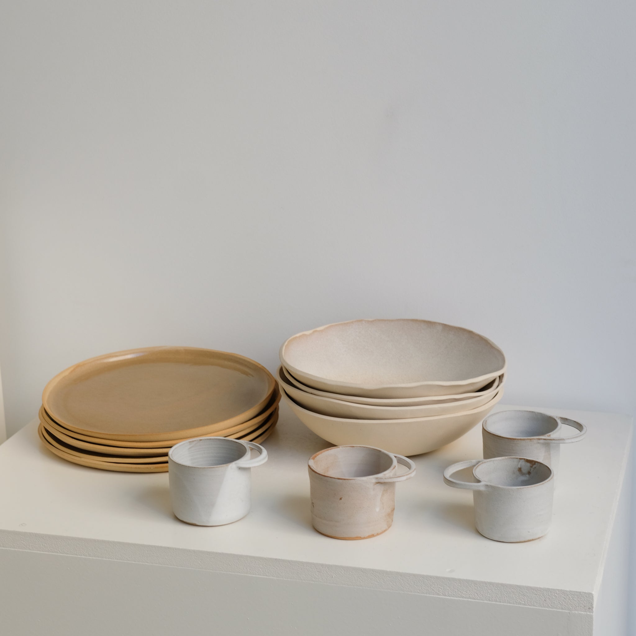Tasse "ZOEY" en grès 110ml - blanc mat par Tom and Folks chez Brutal Ceramics
