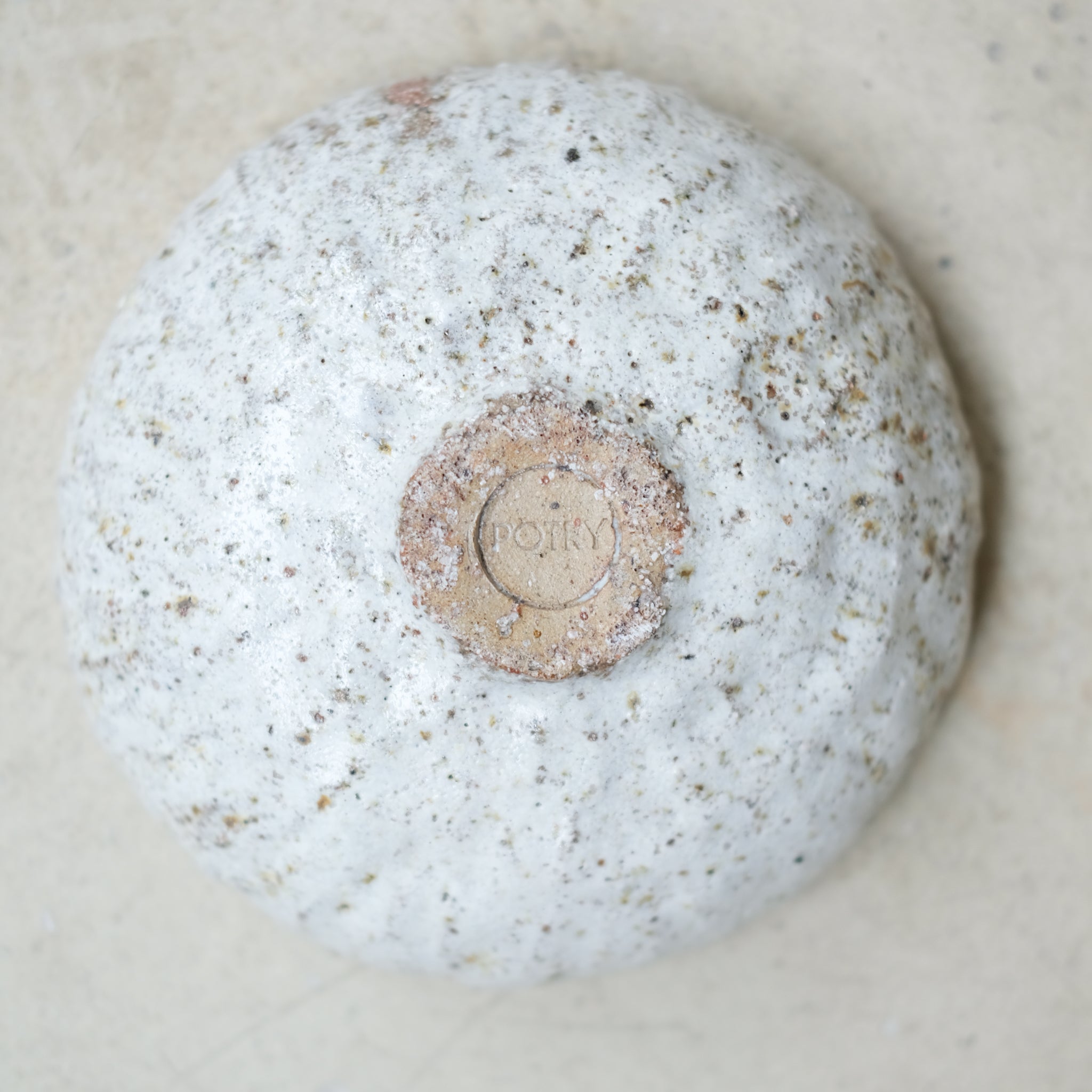 Bol en terre glanée D 17,5cm -Gris et blanc satiné par Potry chez Brutal Ceramics