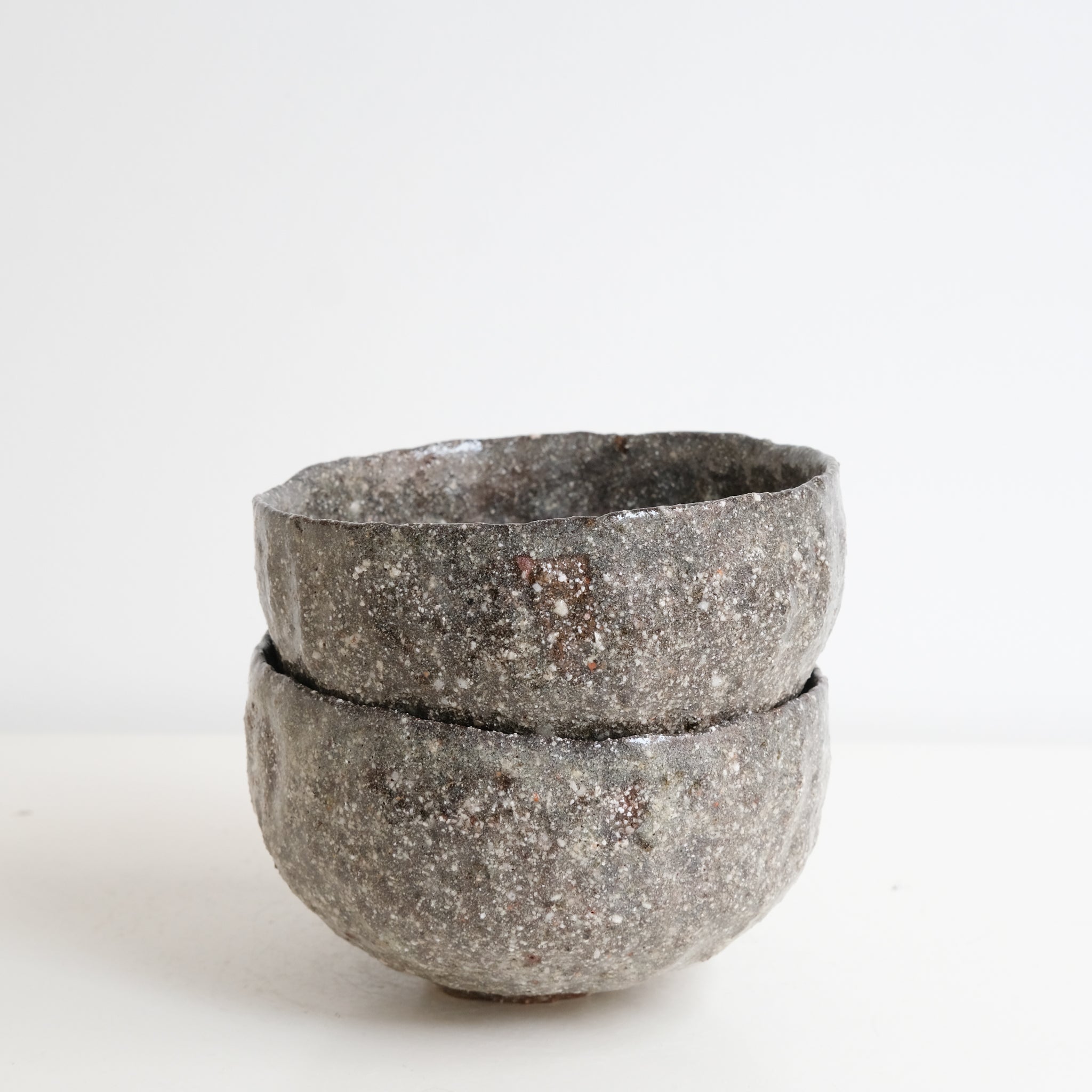 Bol en terre glanée D 13cm - Vert-Gris par Potry chez Brutal Ceramics