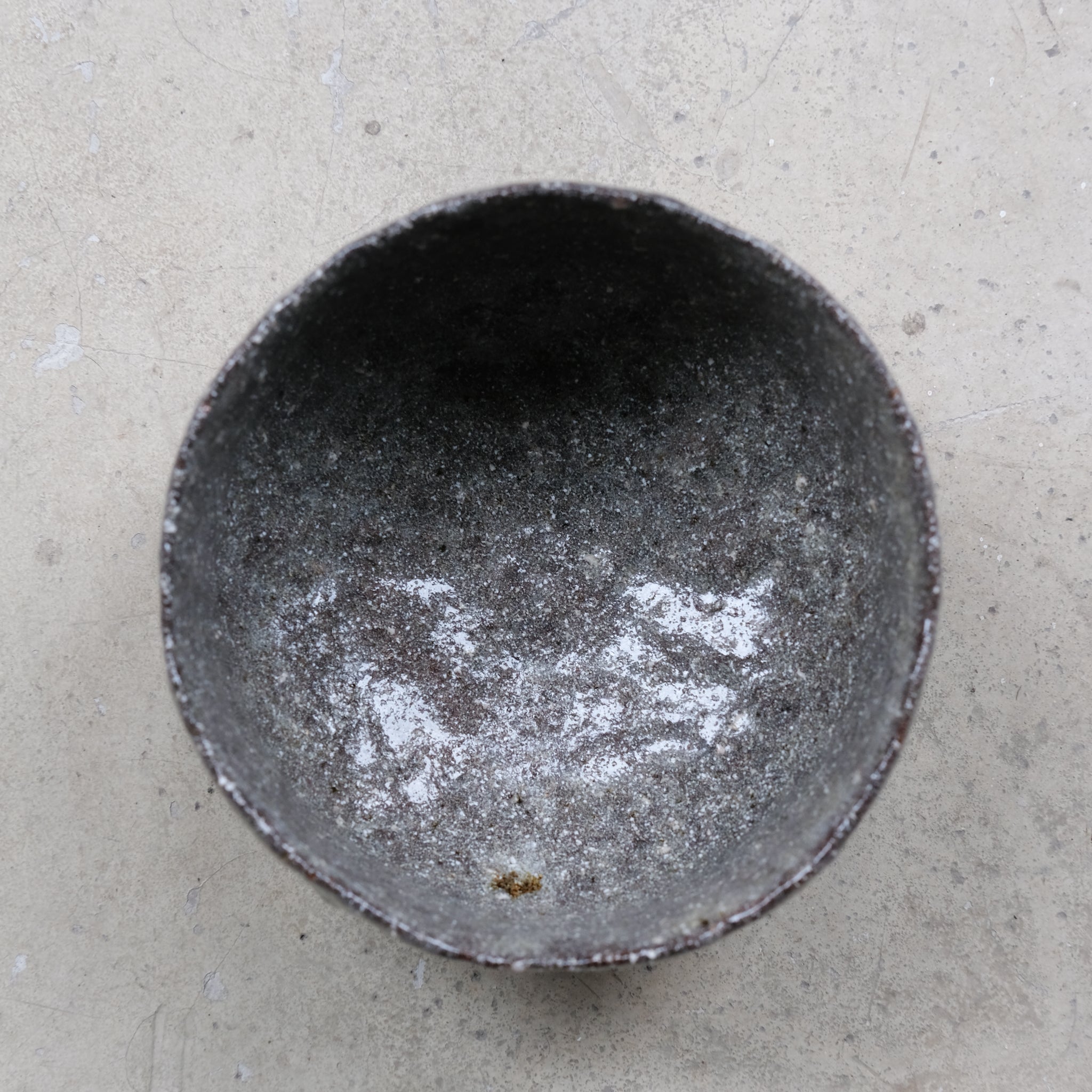 Bol en terre glanée D 13cm - Vert-Gris par Potry chez Brutal Ceramics