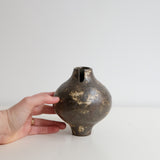 Vase "Bobine" en grès roux H 14,5cm - Chocolat beige de Sonia Deleani chez Brutal Ceramics