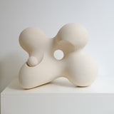 Sculpture "CLOUD STONE VIII " beige de Terre Brute chez Brutal Ceramics