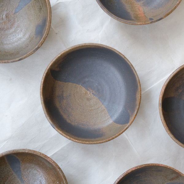 Bol en grès roux D 14cm - brun et gris mat de Yu Wen Ceramics chez Brutal Ceramics