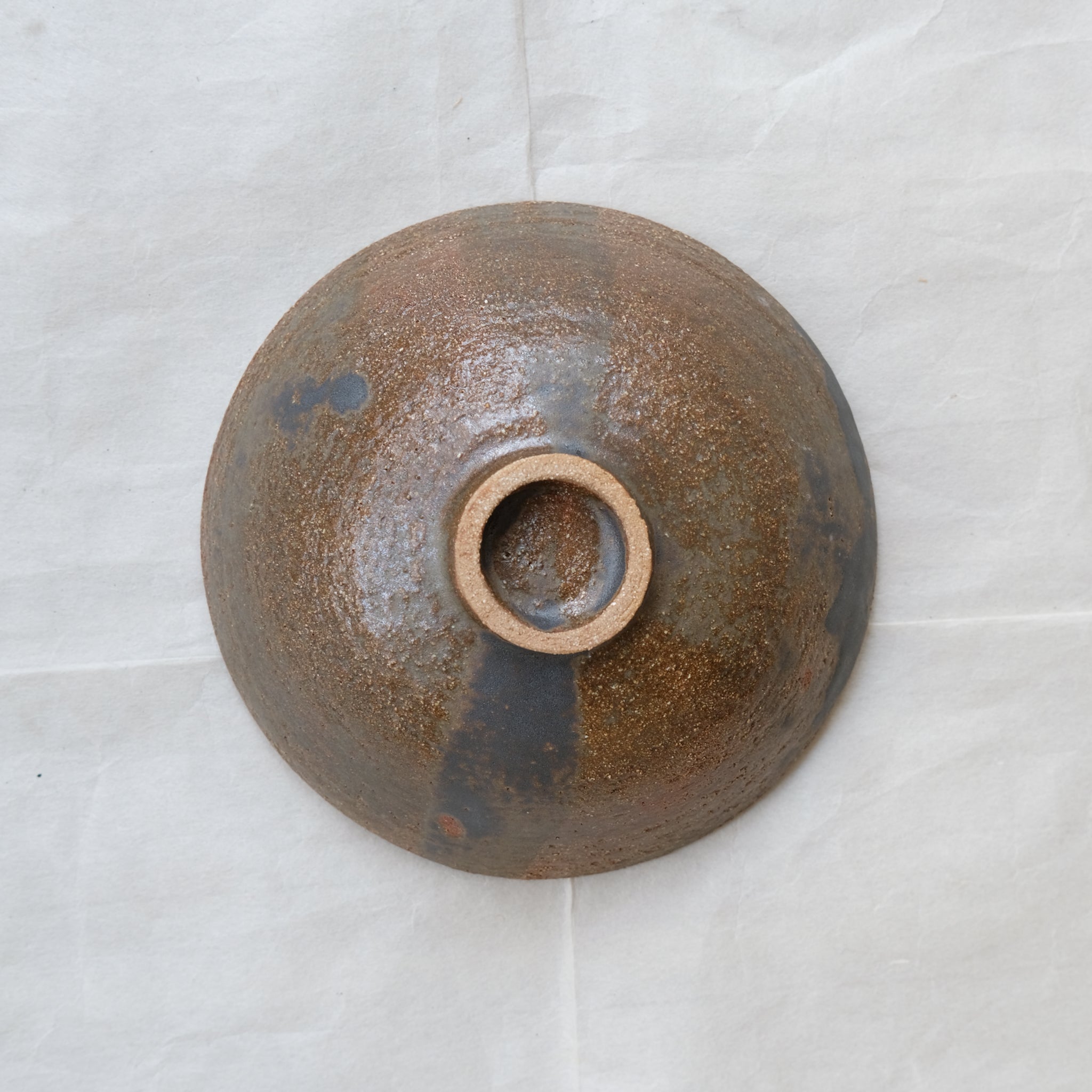 Bol en grès roux D 14cm - brun et gris mat de Yu Wen Ceramics chez Brutal Ceramics