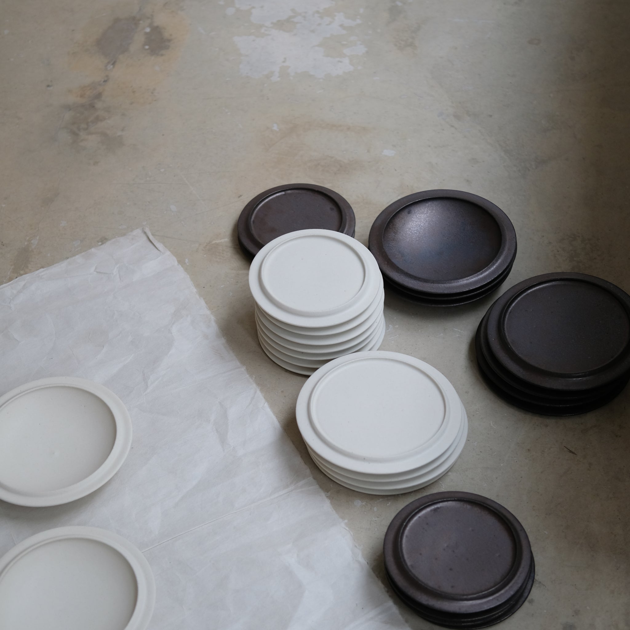 Assiette en grès D 19cm - Blanc