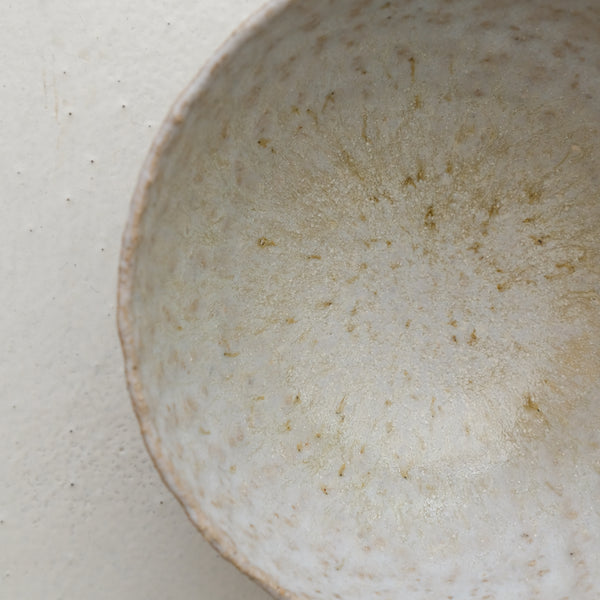 Bol brume D 14,5cm en grès - Beige de Eunjung Lee chez Brutal Ceramics