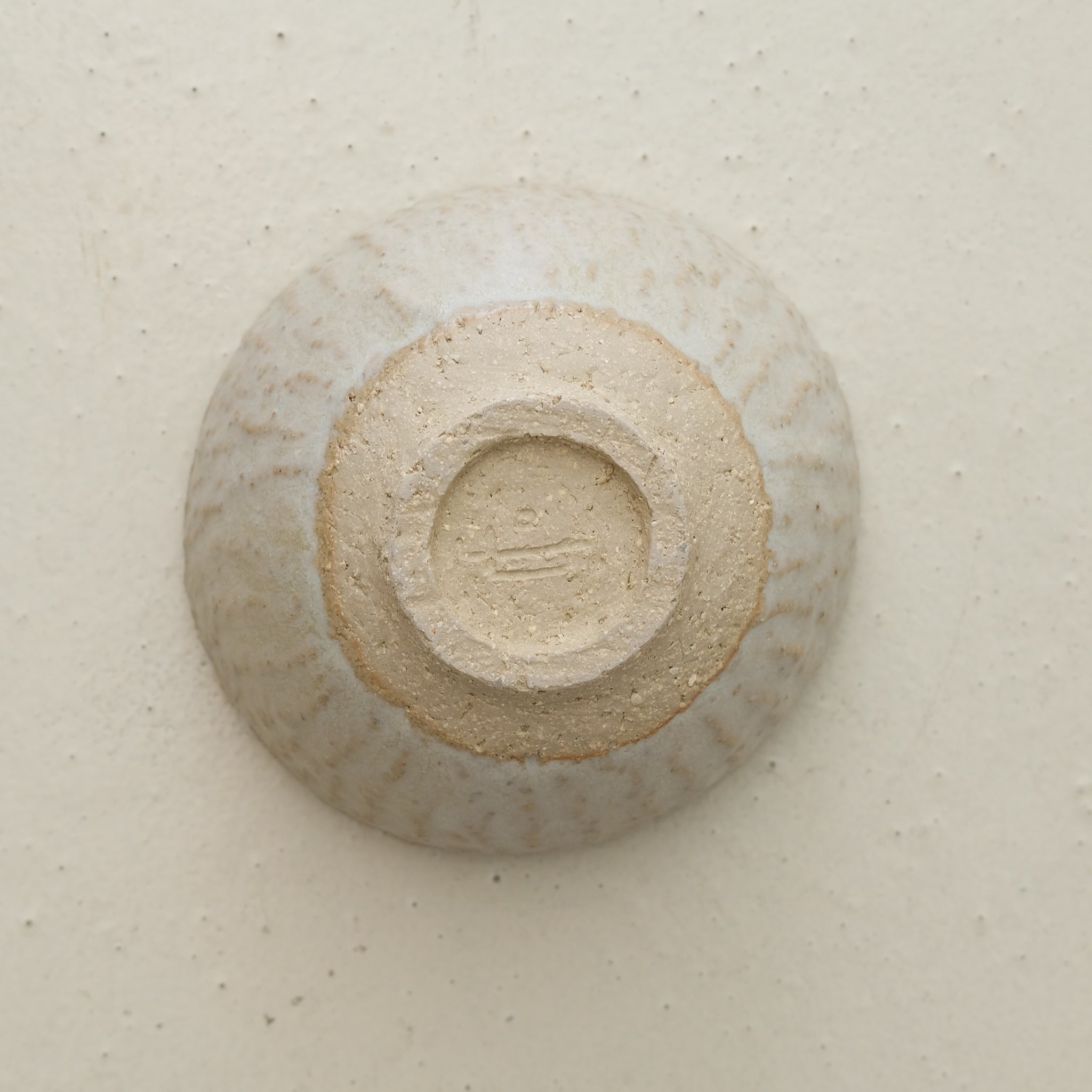 Bol brume D 14,5cm en grès - Beige de Eunjung Lee chez Brutal Ceramics