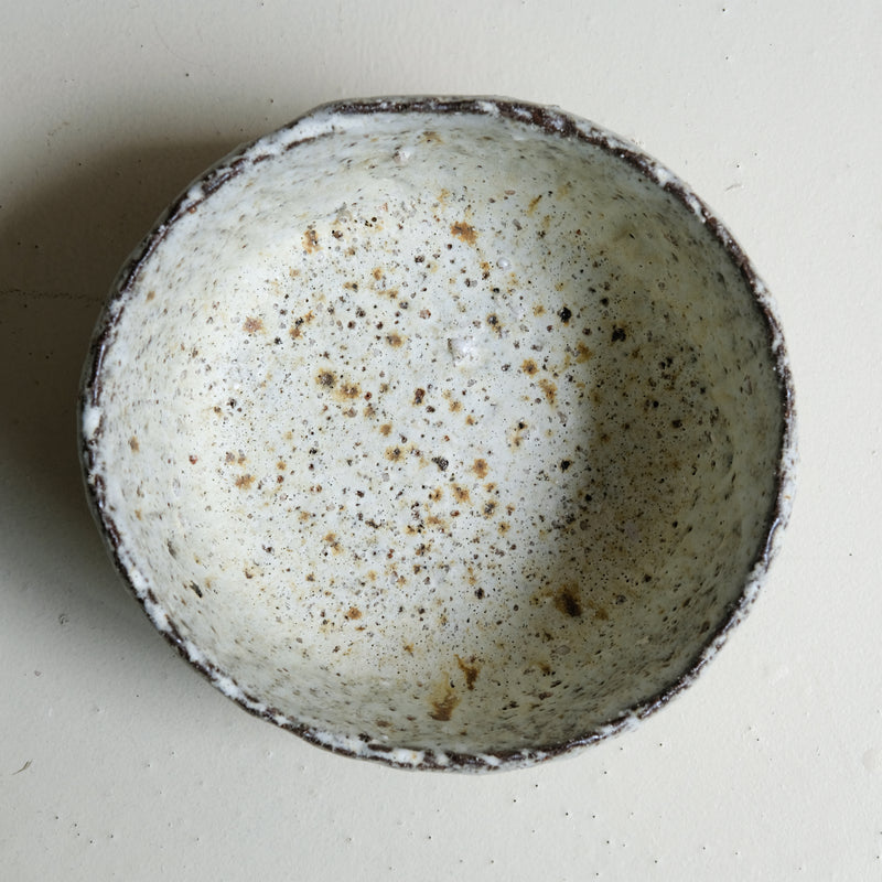 Saladier en terre recoltée D 21cm - blanc mat de Potry chez Brutal Ceramics