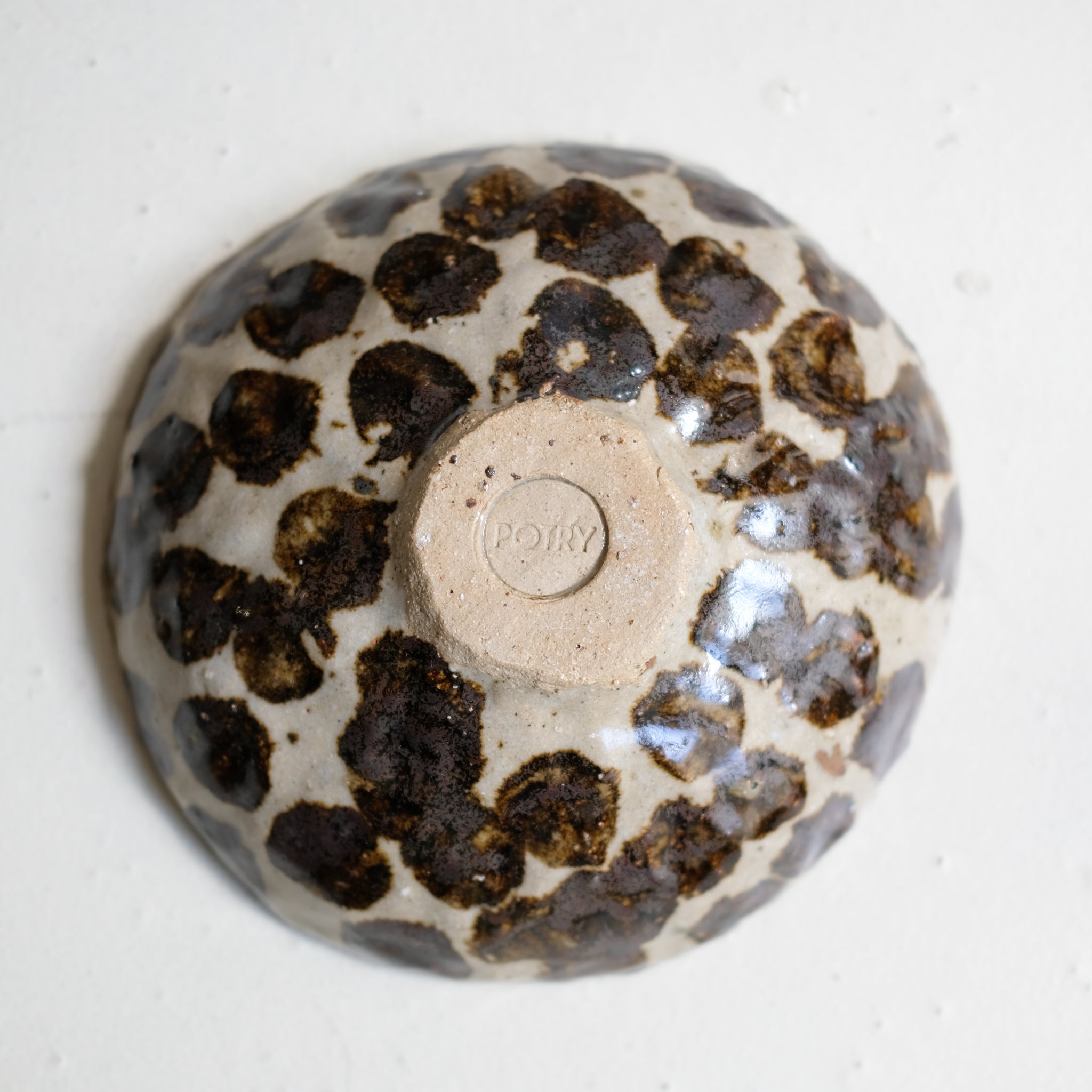 Bol en terre recoltée D 18cm - tacheté de Potry chez Brutal Ceramics